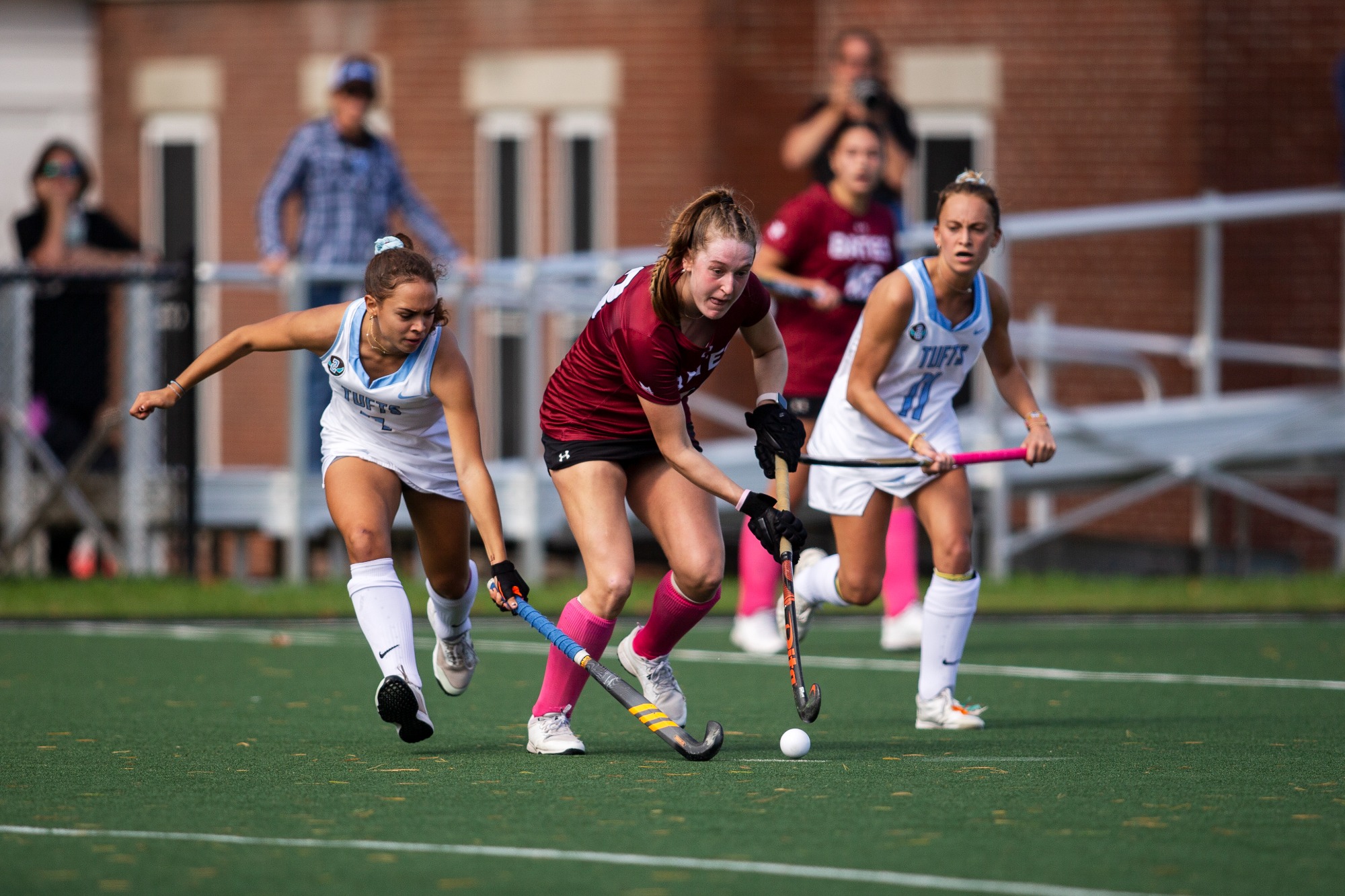 No. 9 Tufts edges No. 20 field hockey 10 in NESCAC quarterfinals