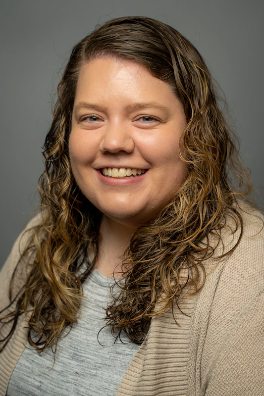 Elyse Crichton Head Shot