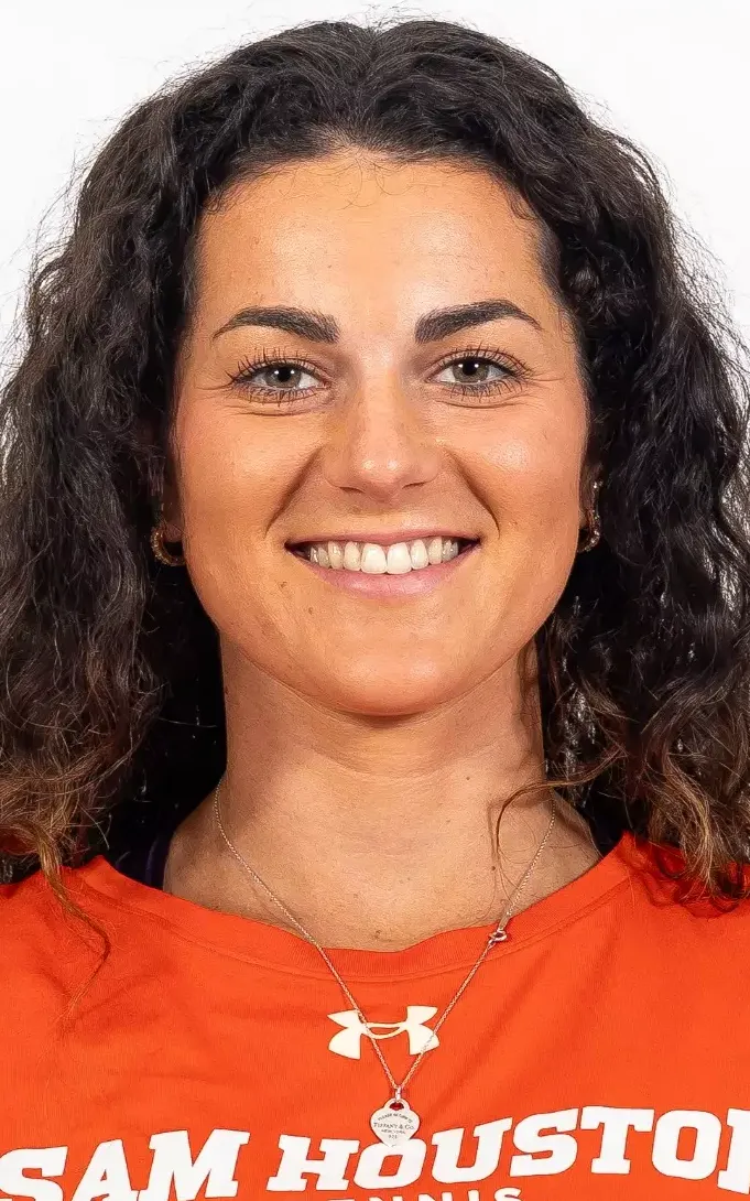 Sophie Zehender 2025 head shot
