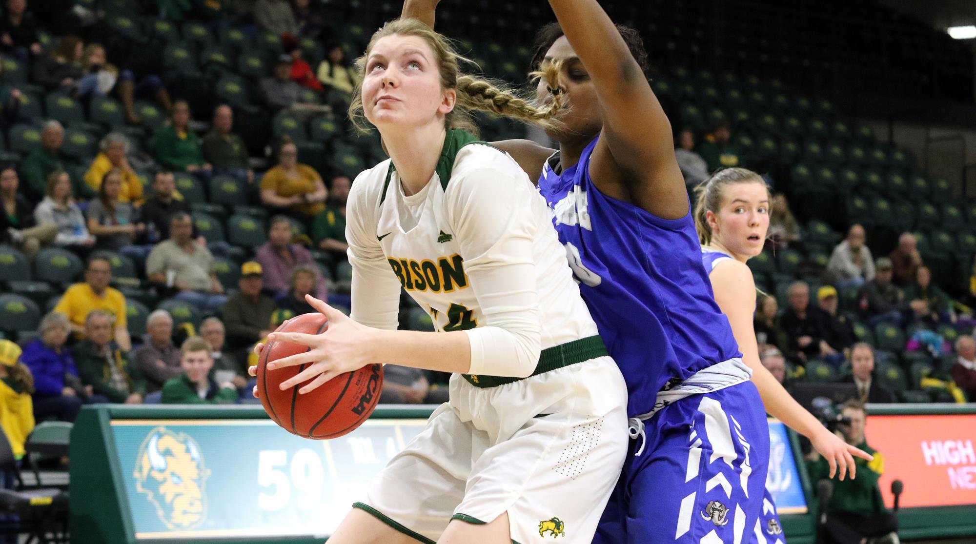 Macey Kvilvang 201718 Women's Basketball NDSU