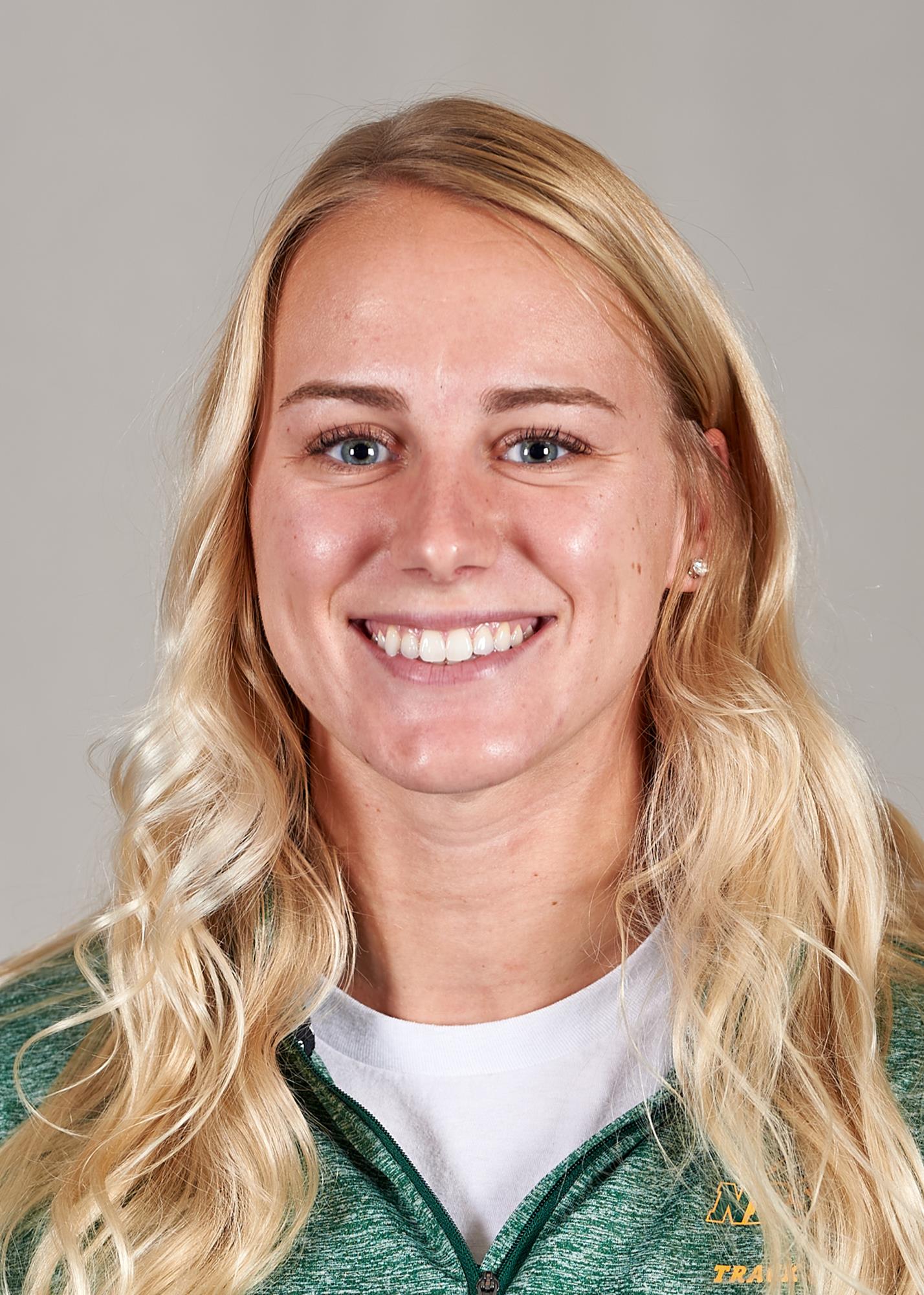 Kari Wolfe