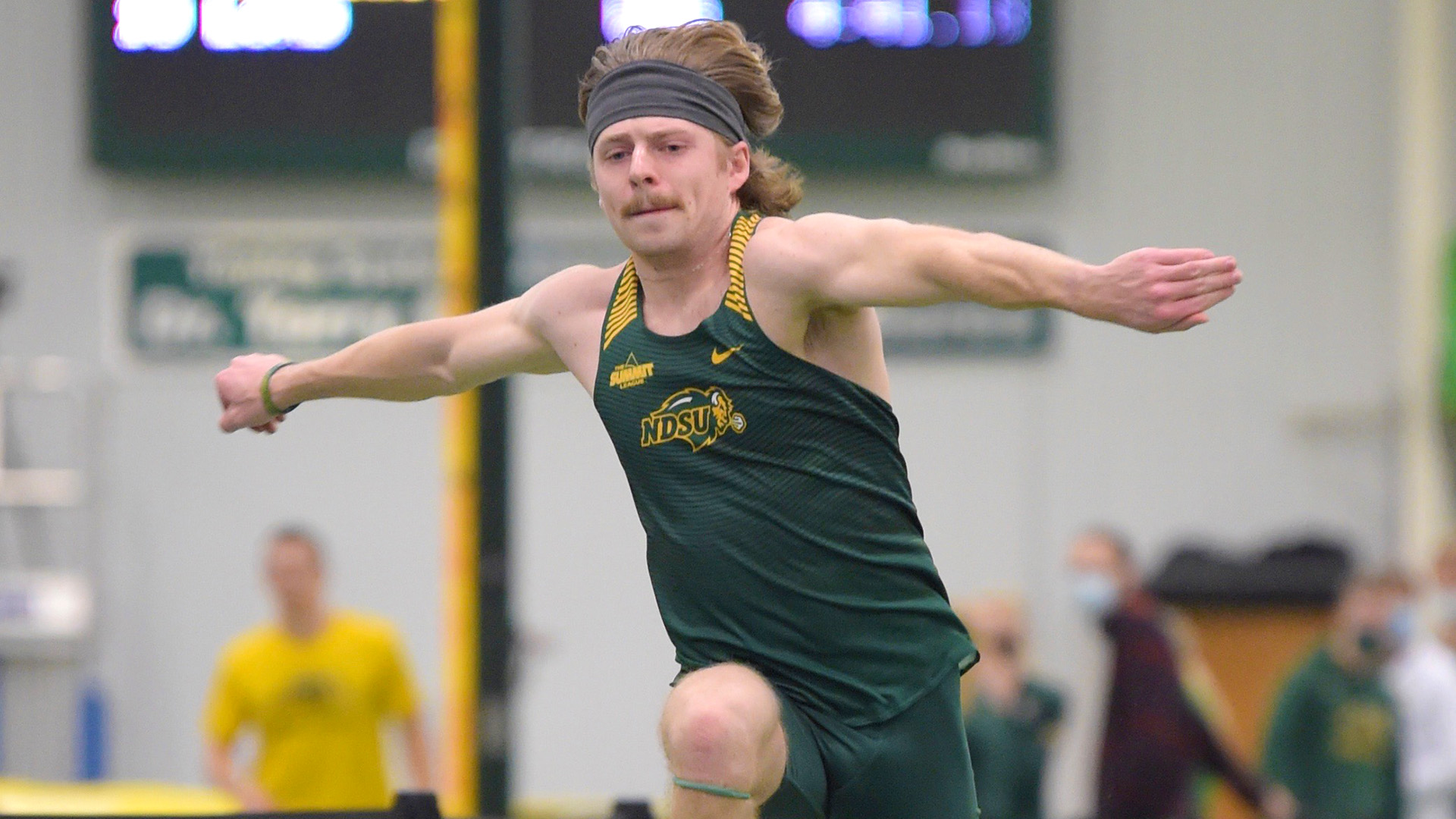 Brandon Lewis 2023 Men's Track and Field NDSU