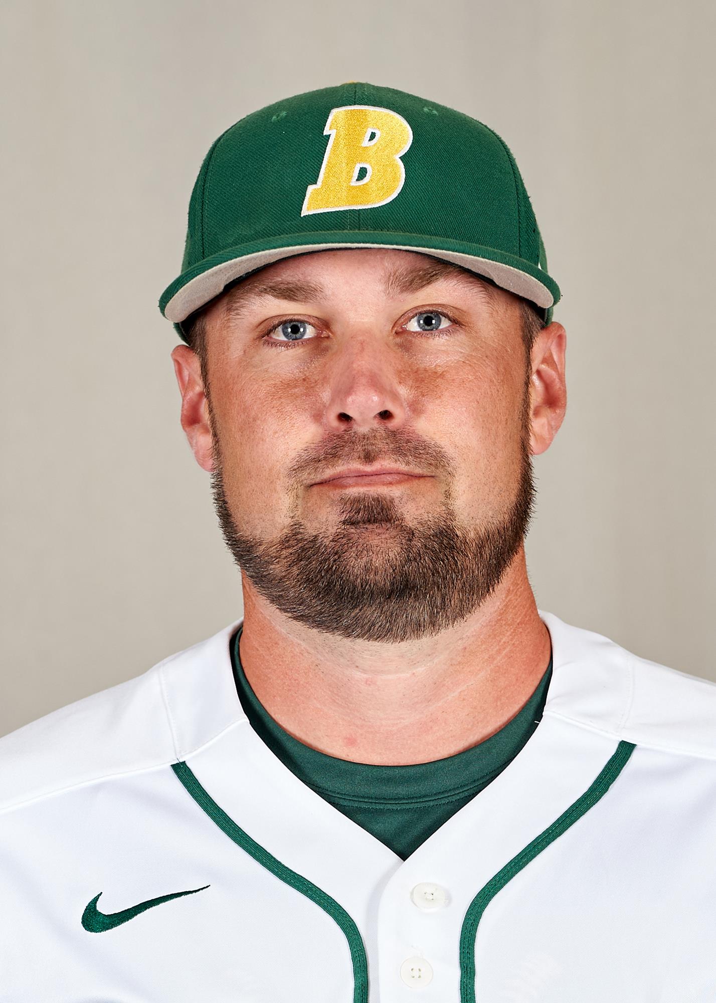 Tyler_Oakes_2022_Base_Headshot_Crop