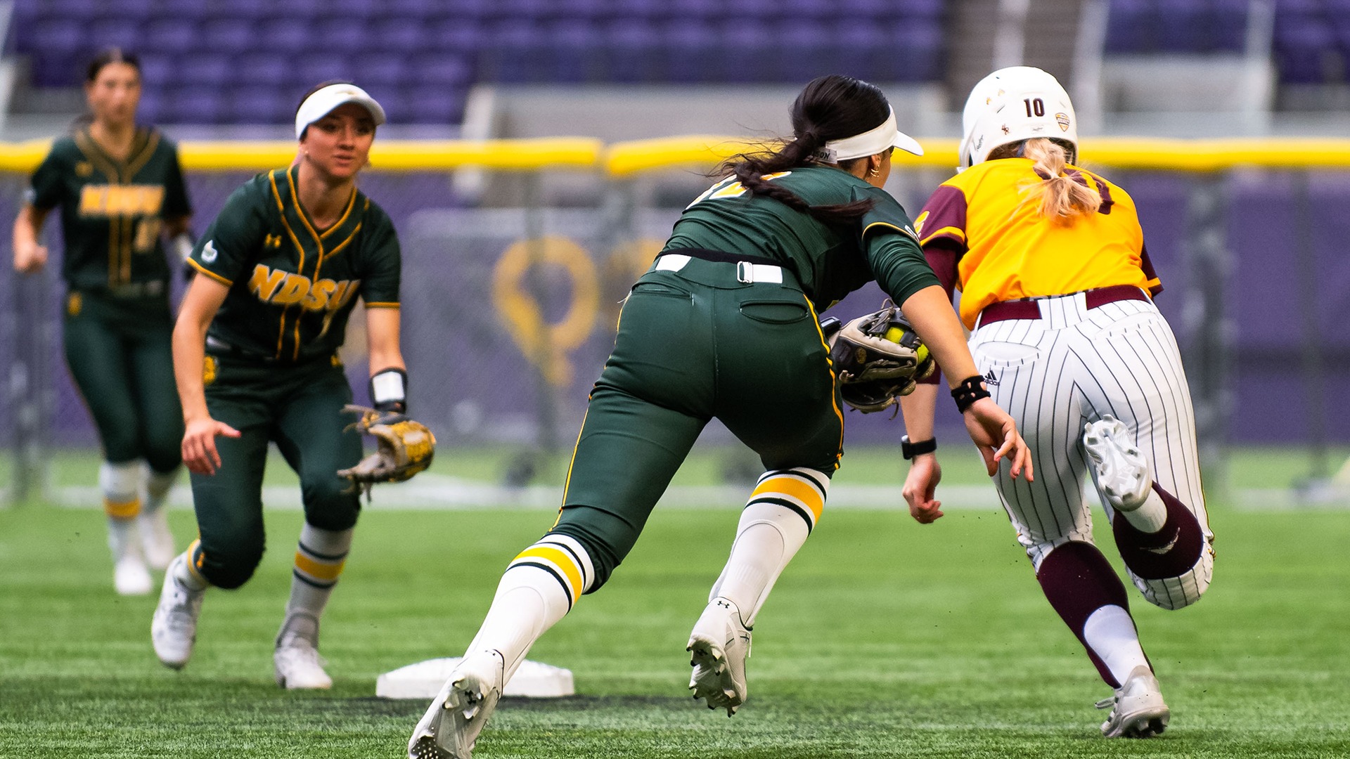 Bella Dean Star Cortez