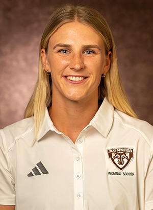 Elisa Swanson headshot 2023