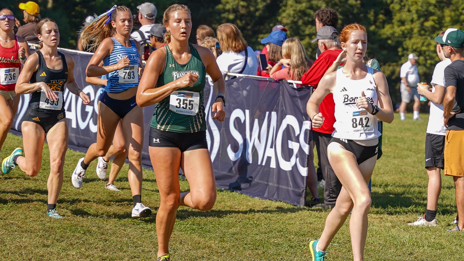 Jillian Lozo in Louisville Classic