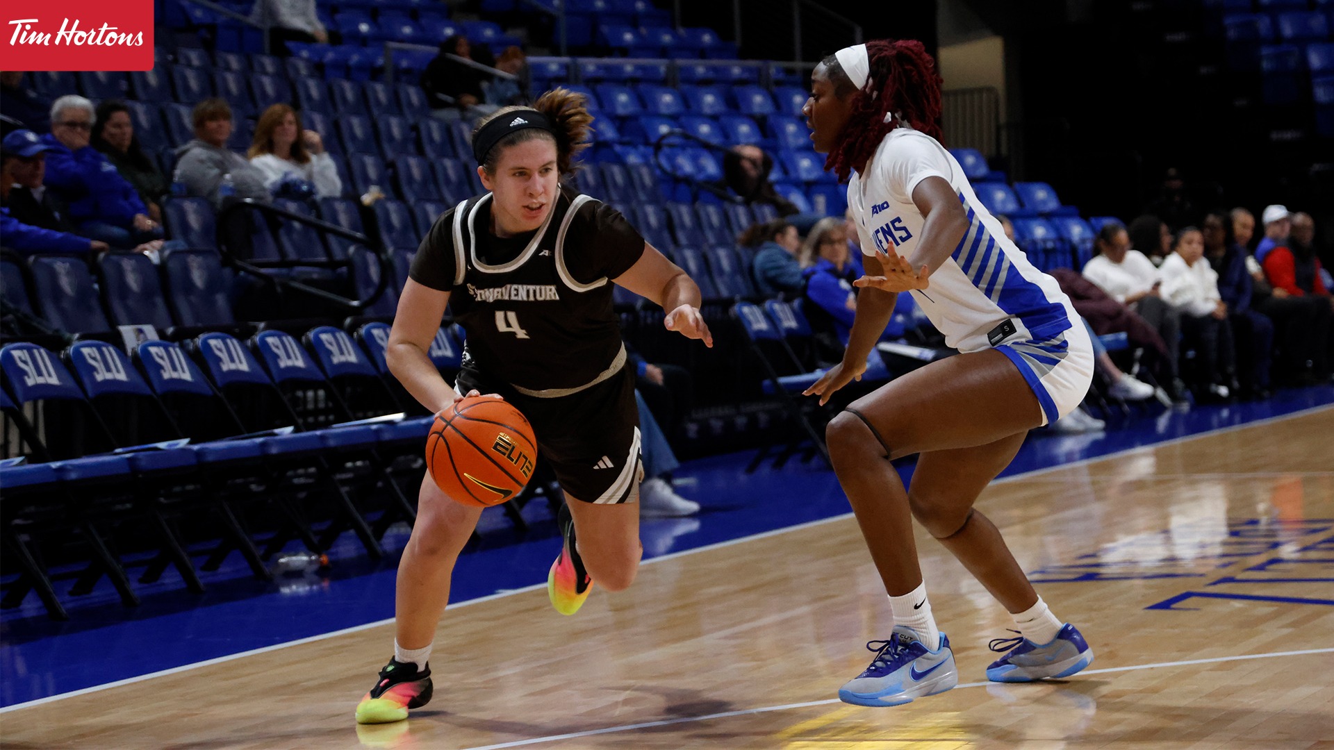 Mallory Heise with the ball