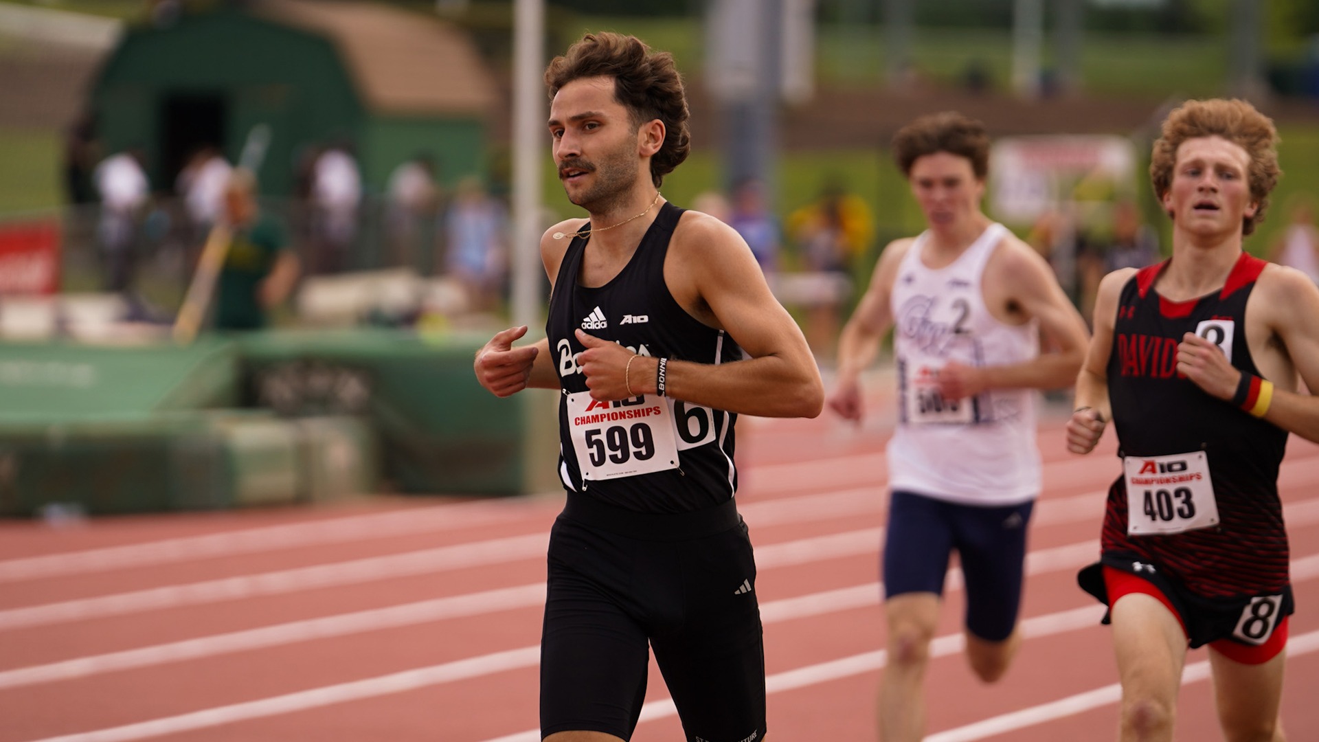 Drew Carlson finish line