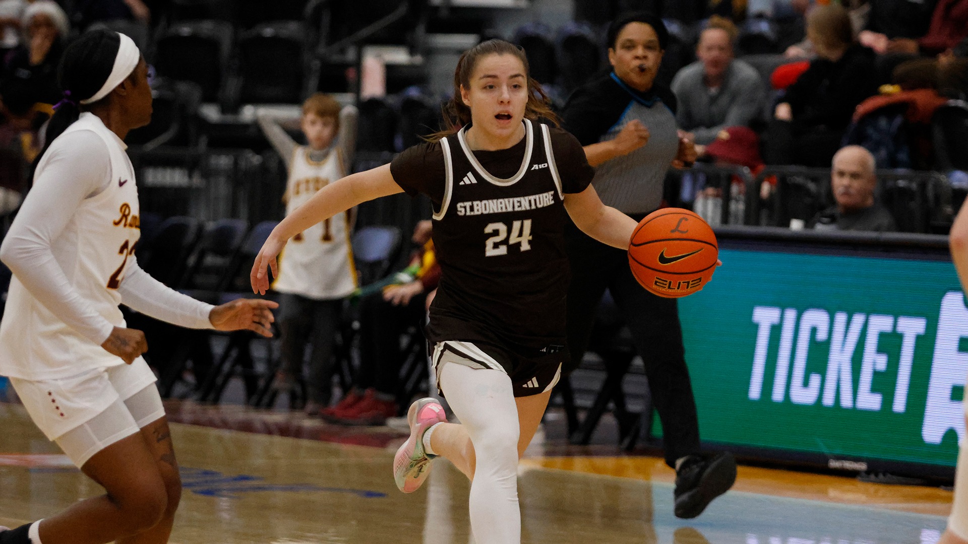 Laycee Drake dribbling