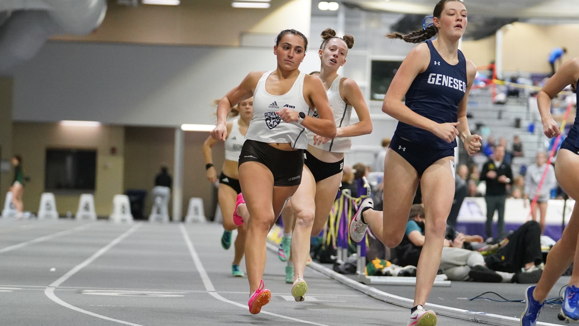 Maddie McKillop 800 meters