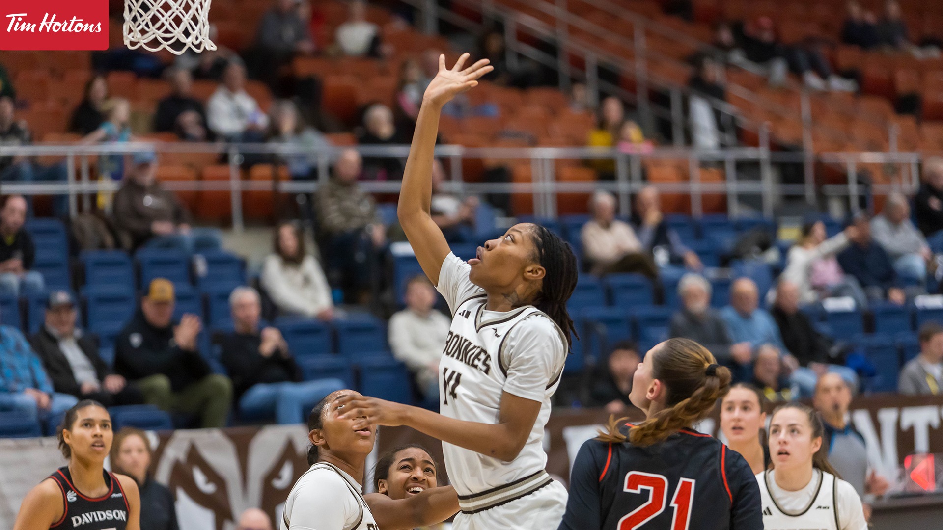 Gabby Robinson at the basket