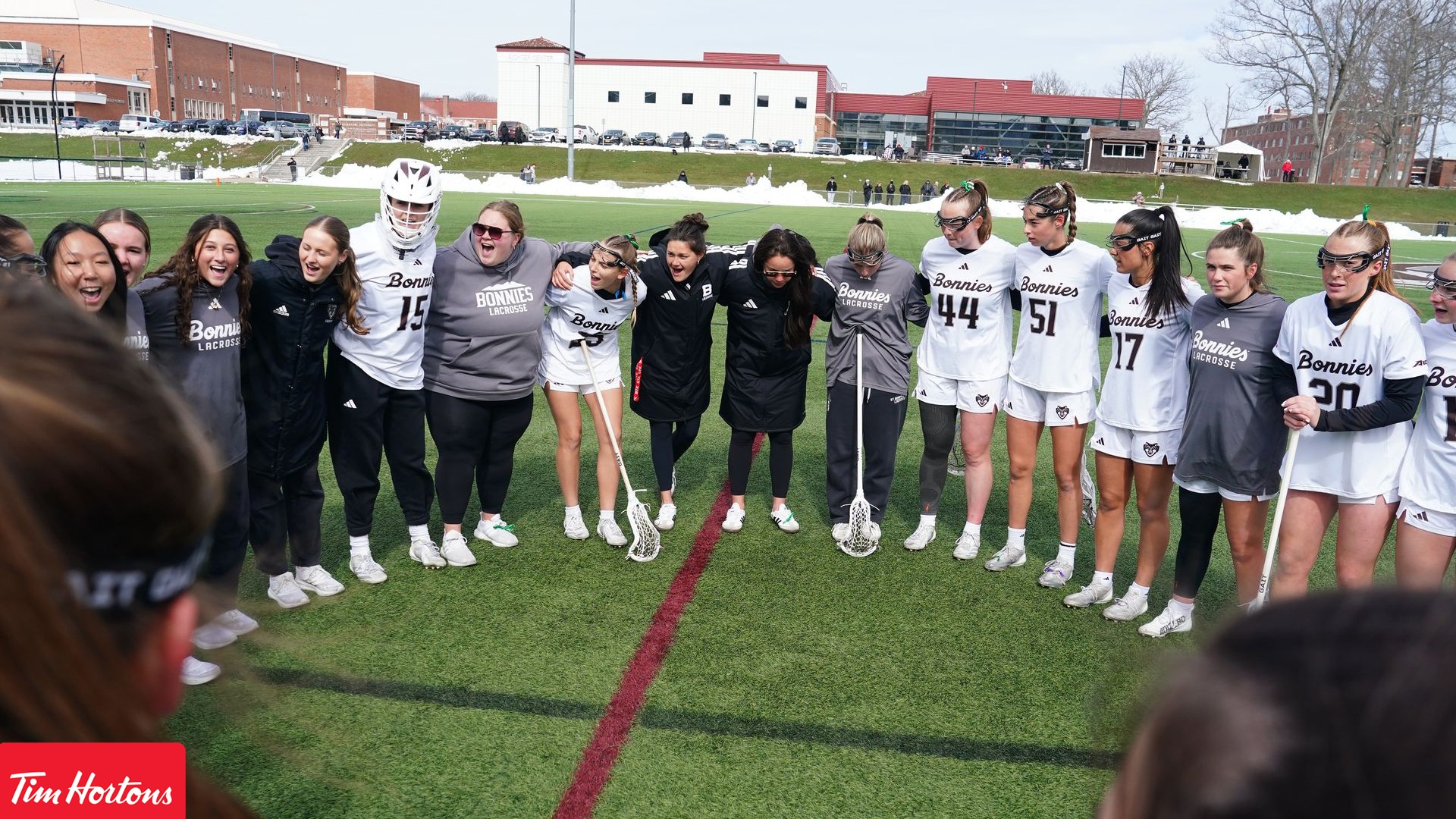WLAX pregame huddle