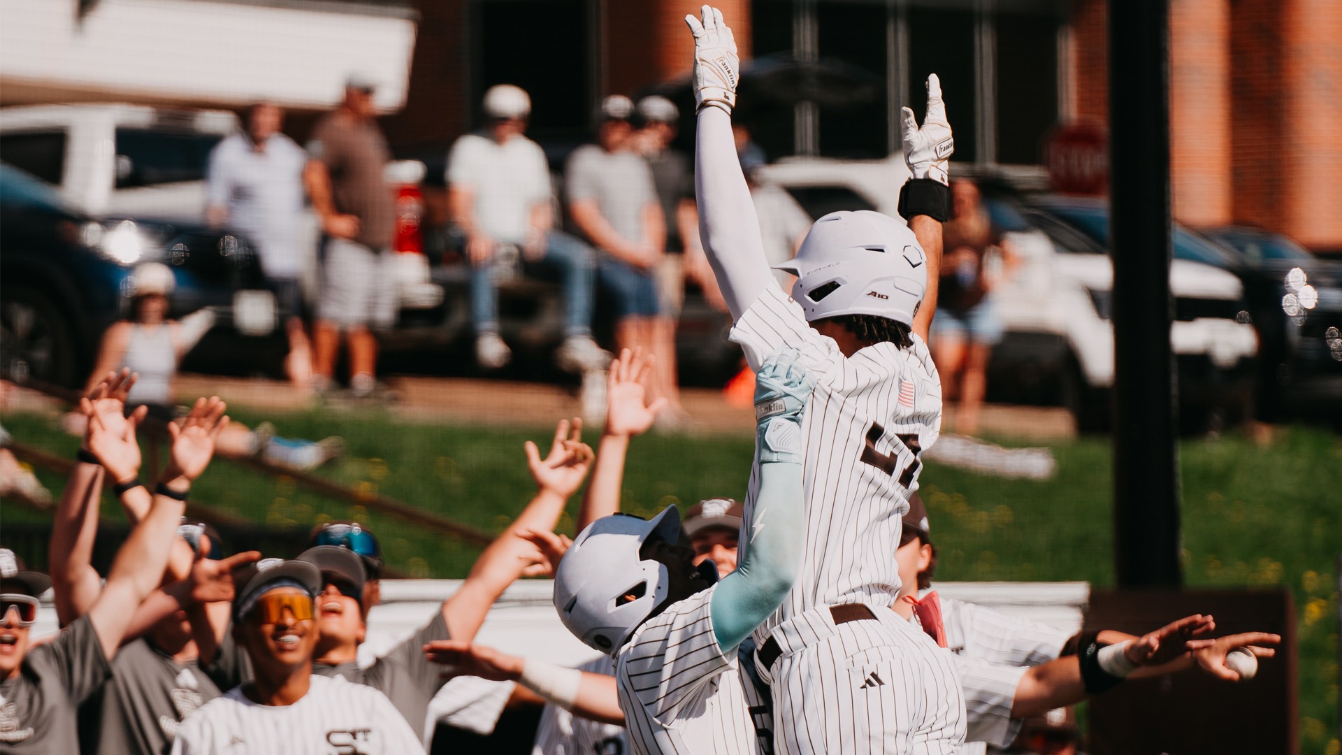 Anthony Fernandez home run celebration