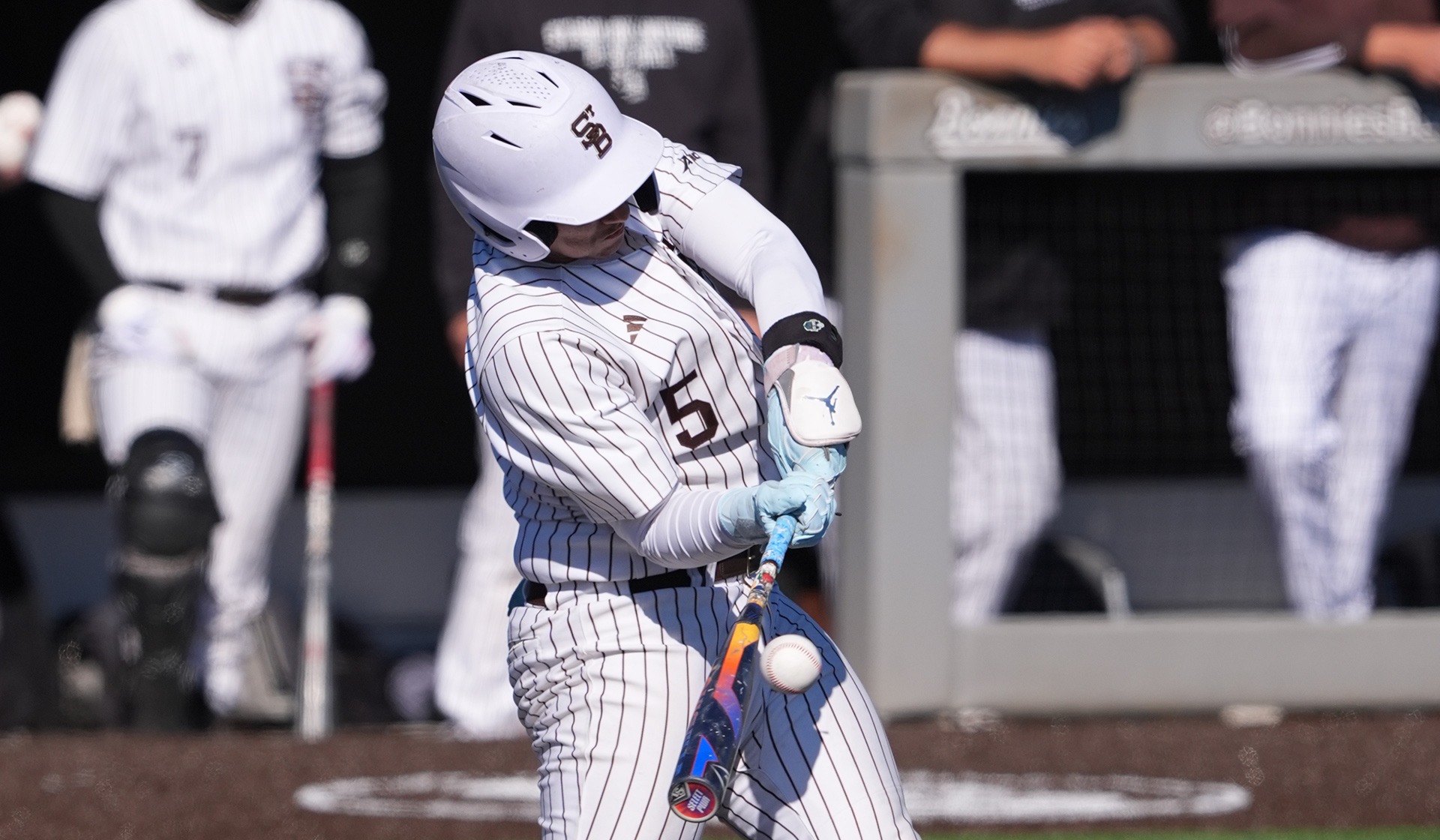 Manuel Castro making contact