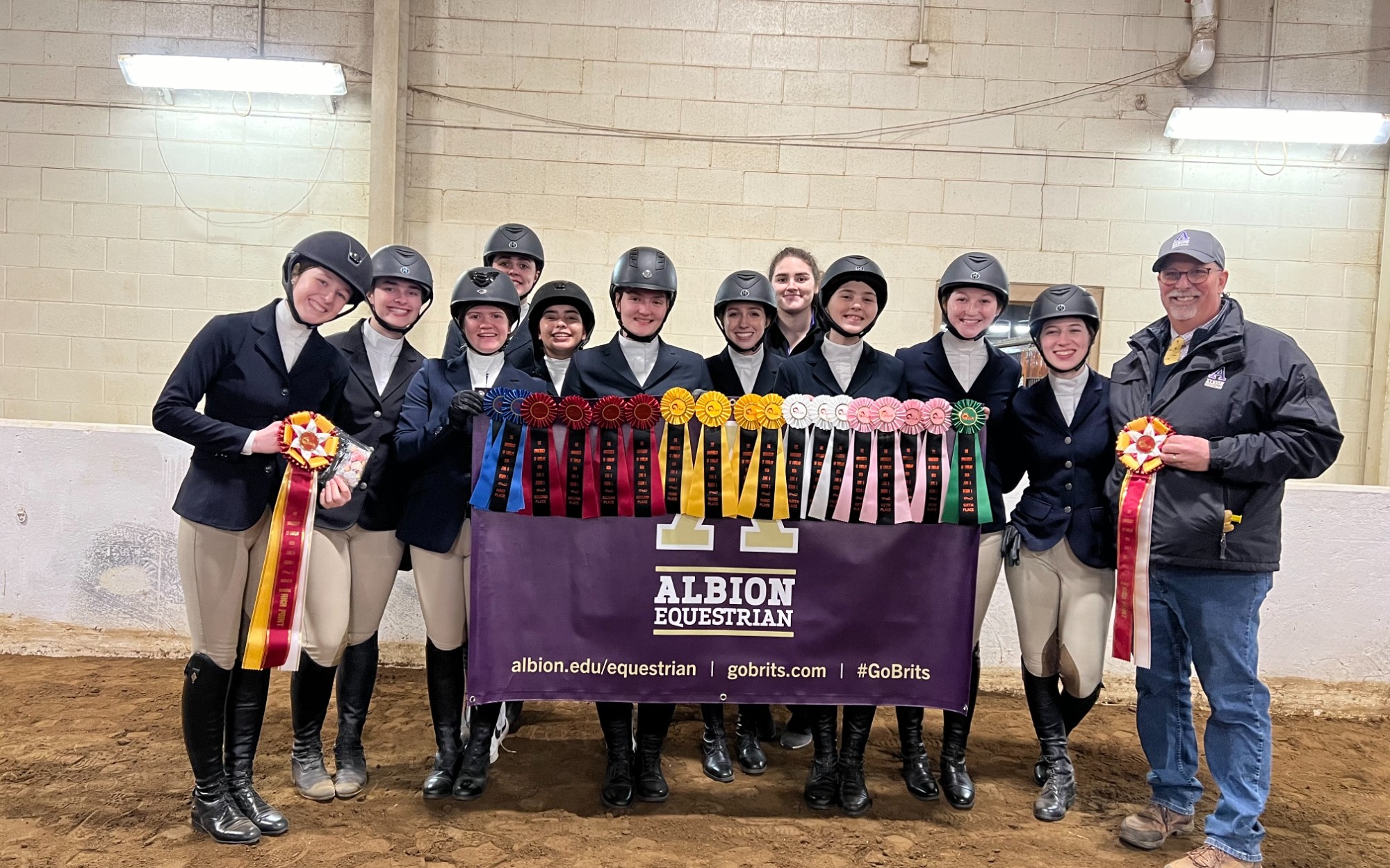 Hunt seat competes at Findlay Albion College