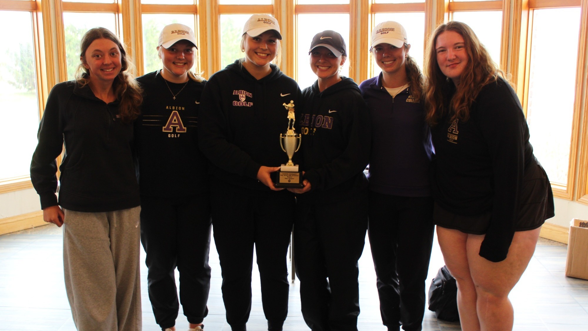 Women's Golf '26 Lourdes Invitational Team Photo