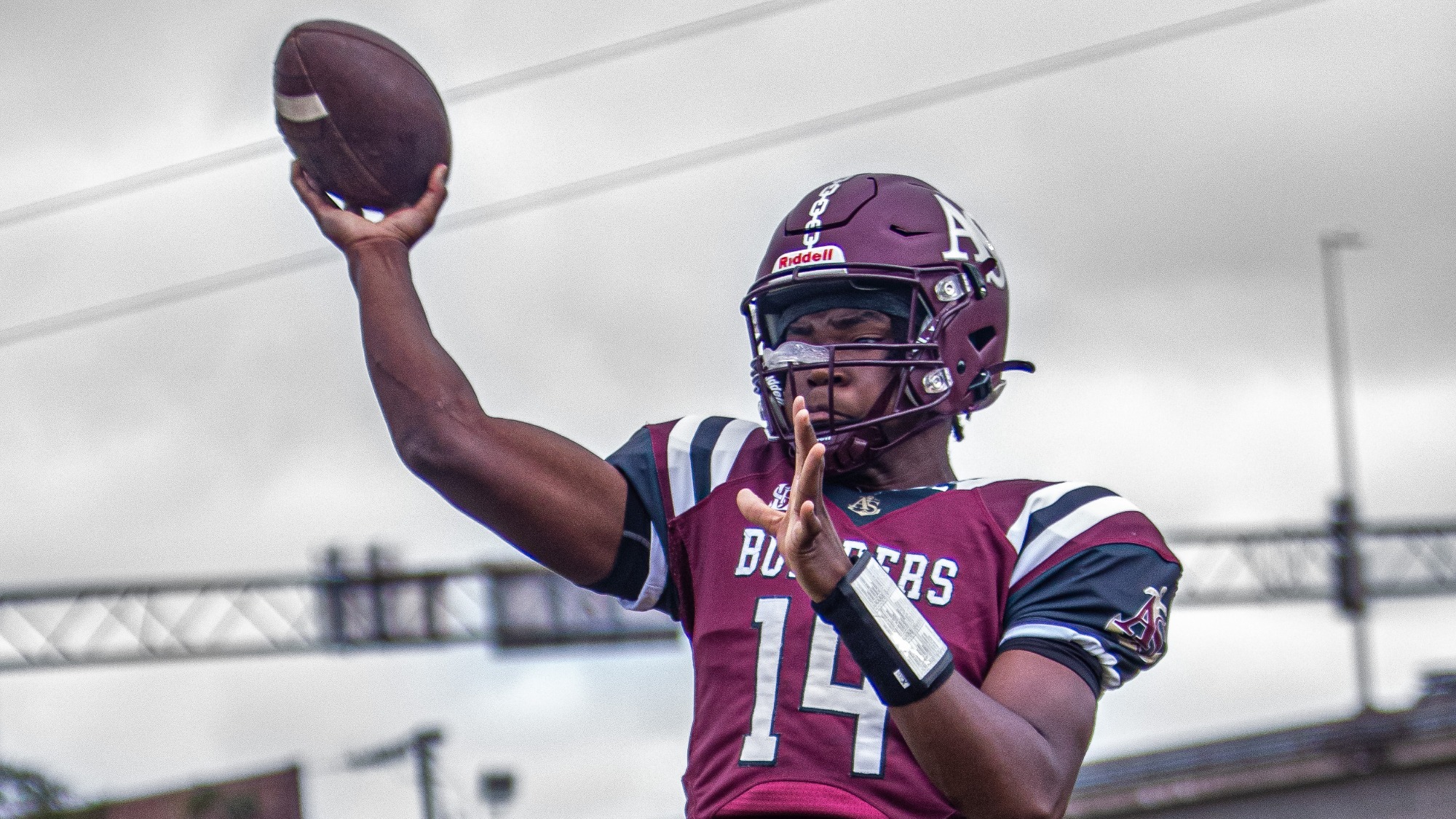 Football Wraps Hall of Fame Weekend With 5217 Win The Apprentice School