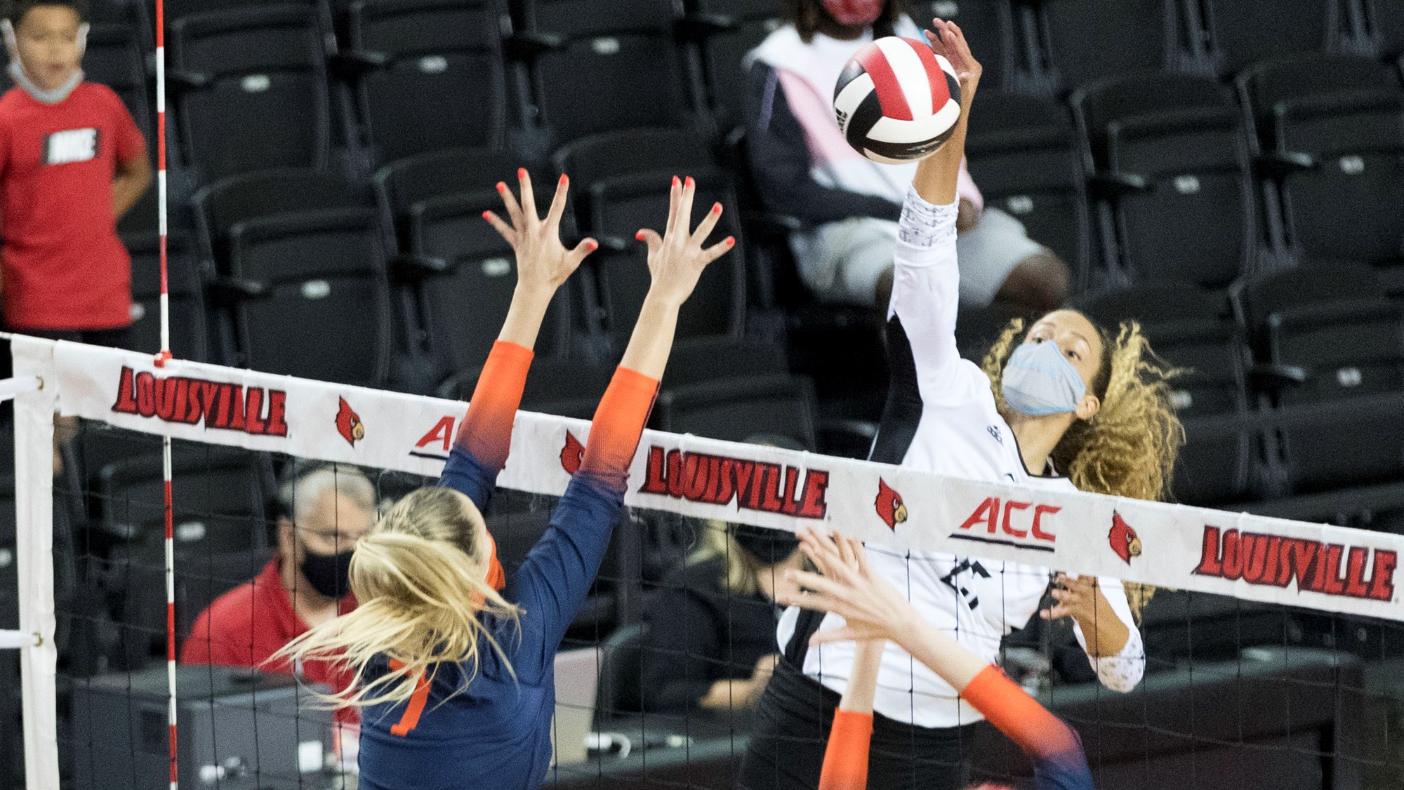 Volleyball Jumps Three Spots In National Poll to No. 6 University of