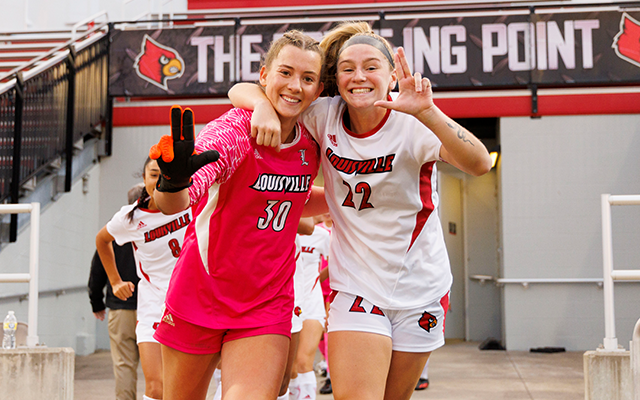 Sarah Hernandez Louisville womens soccer