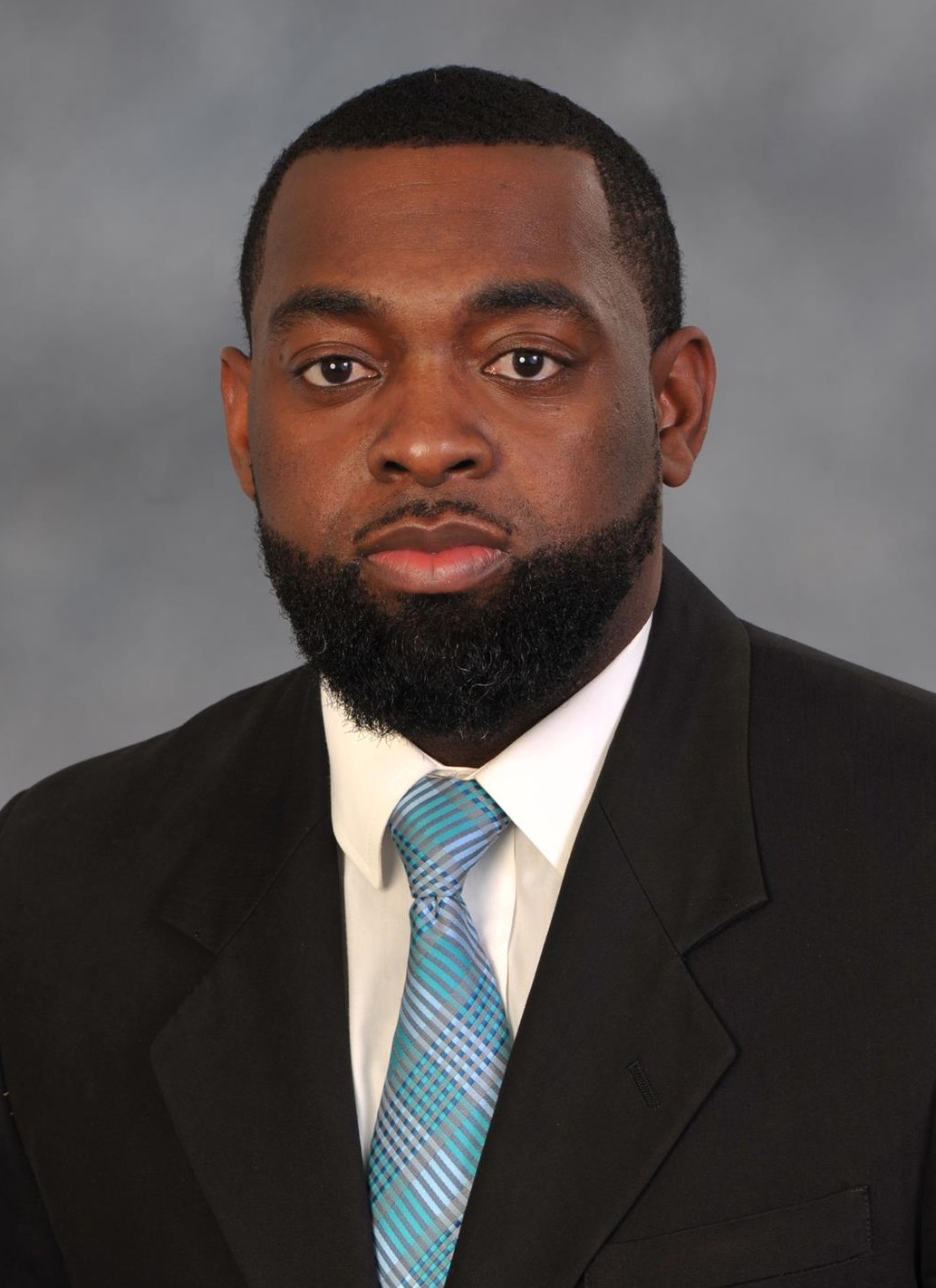 Newland Isaac 2019 head shot