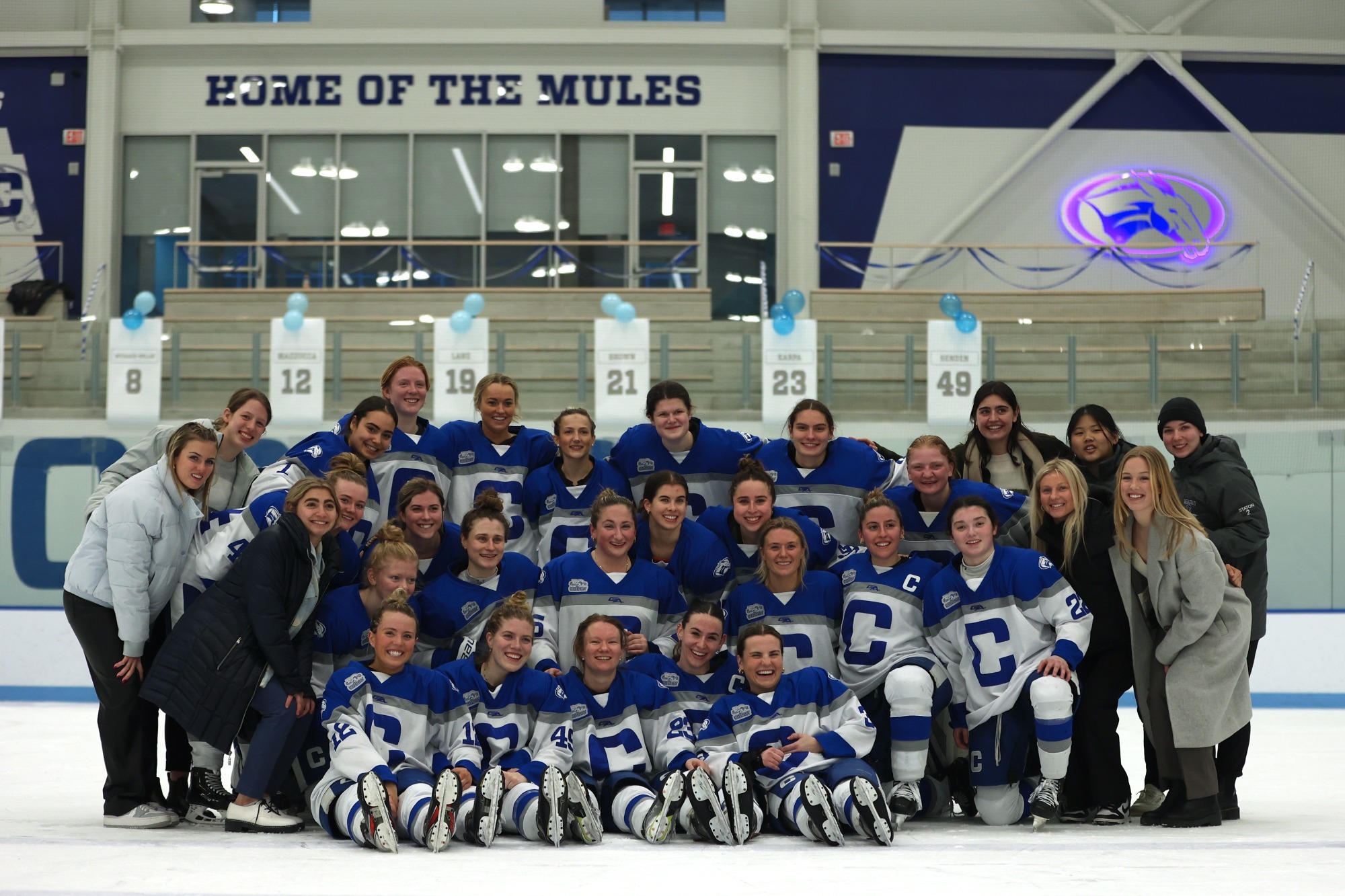 7 Women's Ice Hockey Kicks of 2023/2024 Season on Tuesday Colby College