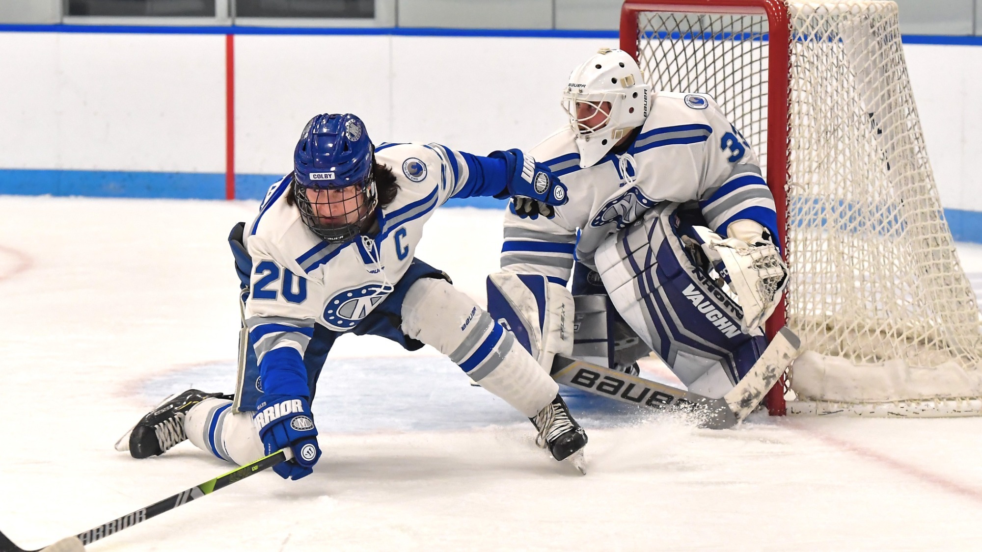 Men's Ice Hockey Skates to Thrilling Tie with Polar Bears Colby College