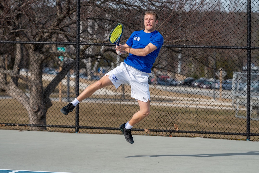 Men's Tennis Cruises Past 35th Ranked Bates Colby College