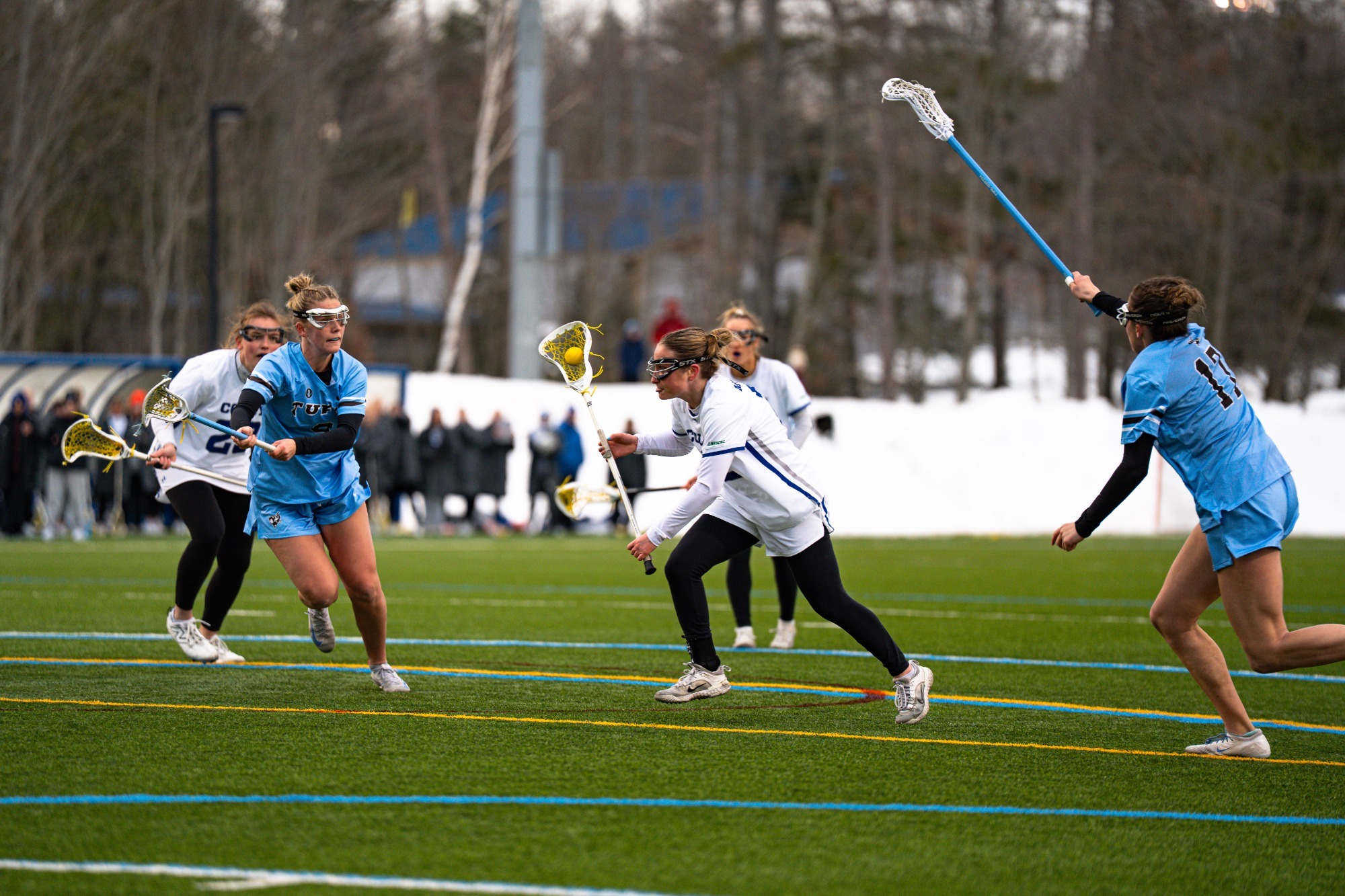 WLAX