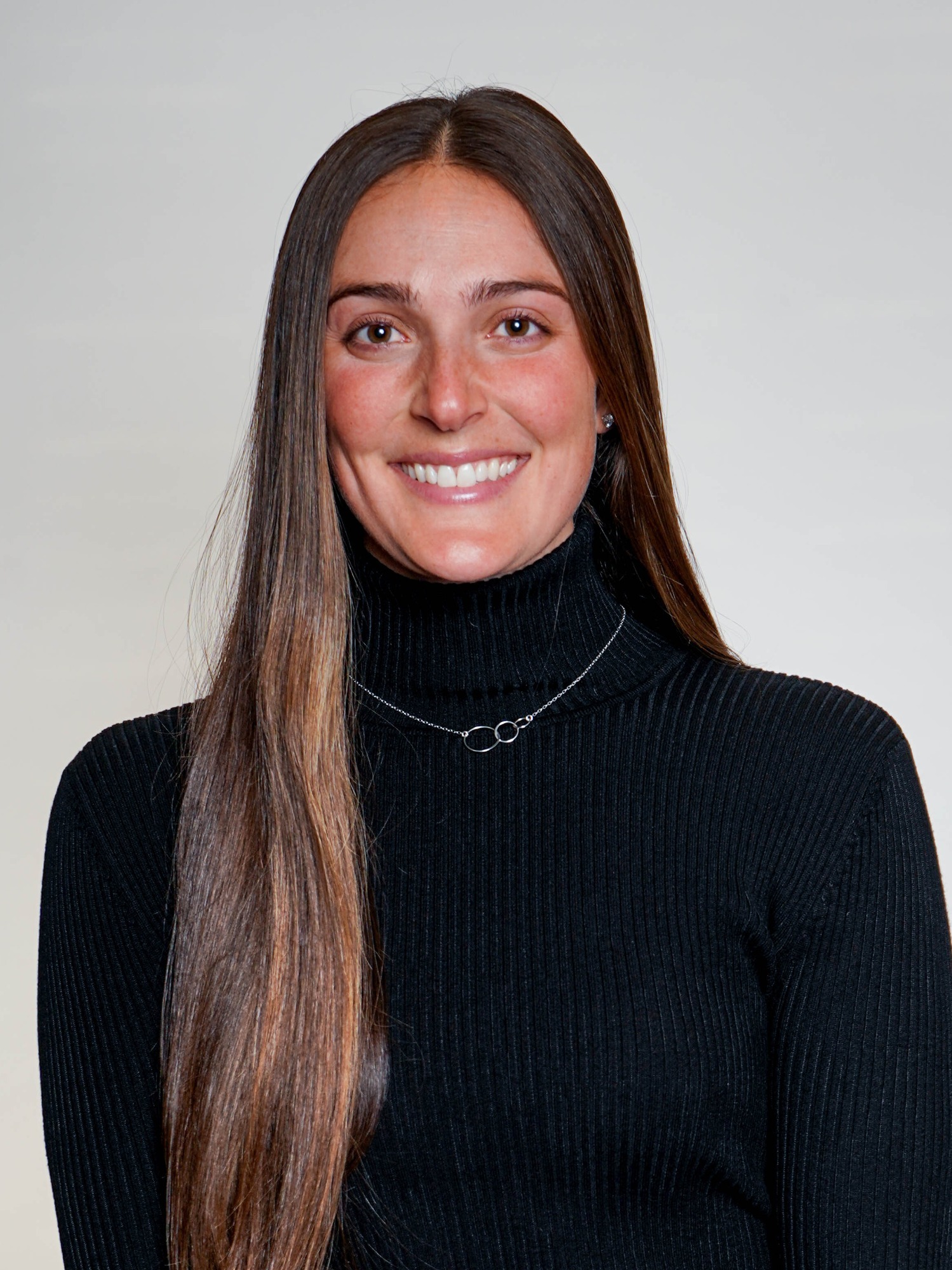 Jessica Becker Headshot 2023