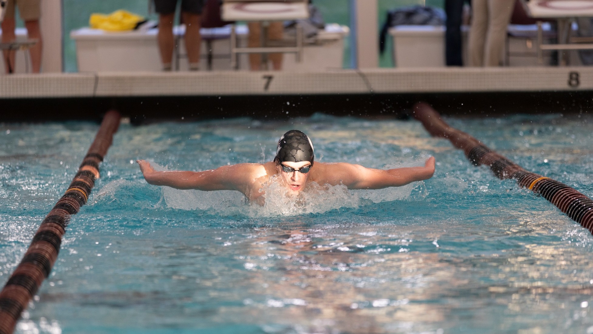 Men's Swimming & Diving