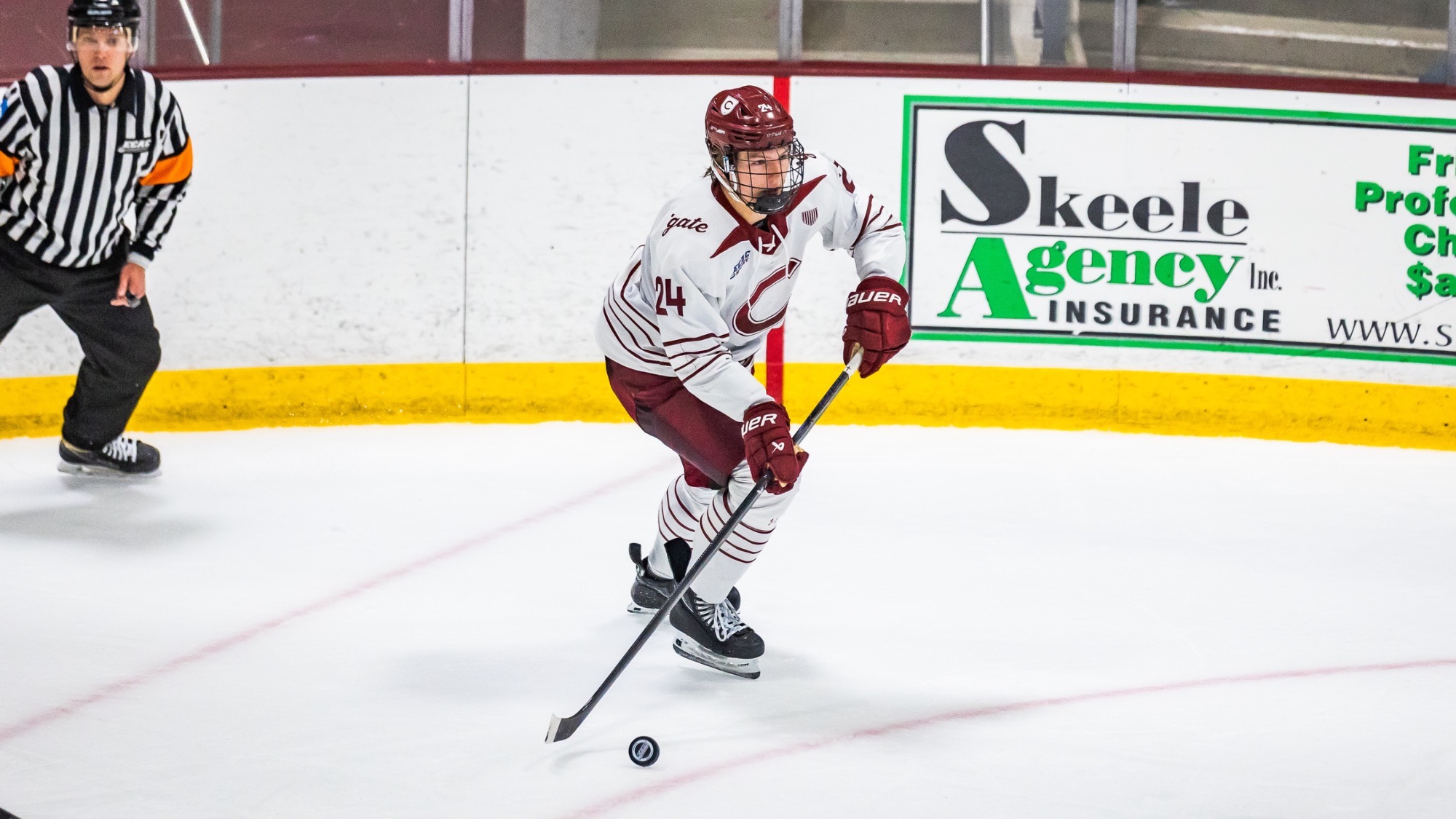 Jake Schneider men's hockey