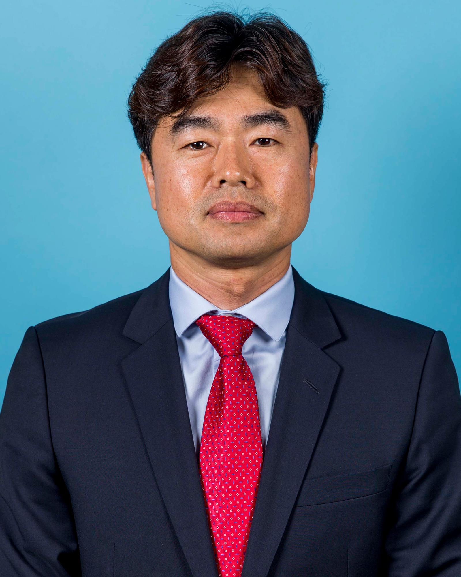 Seoung Woo Lee