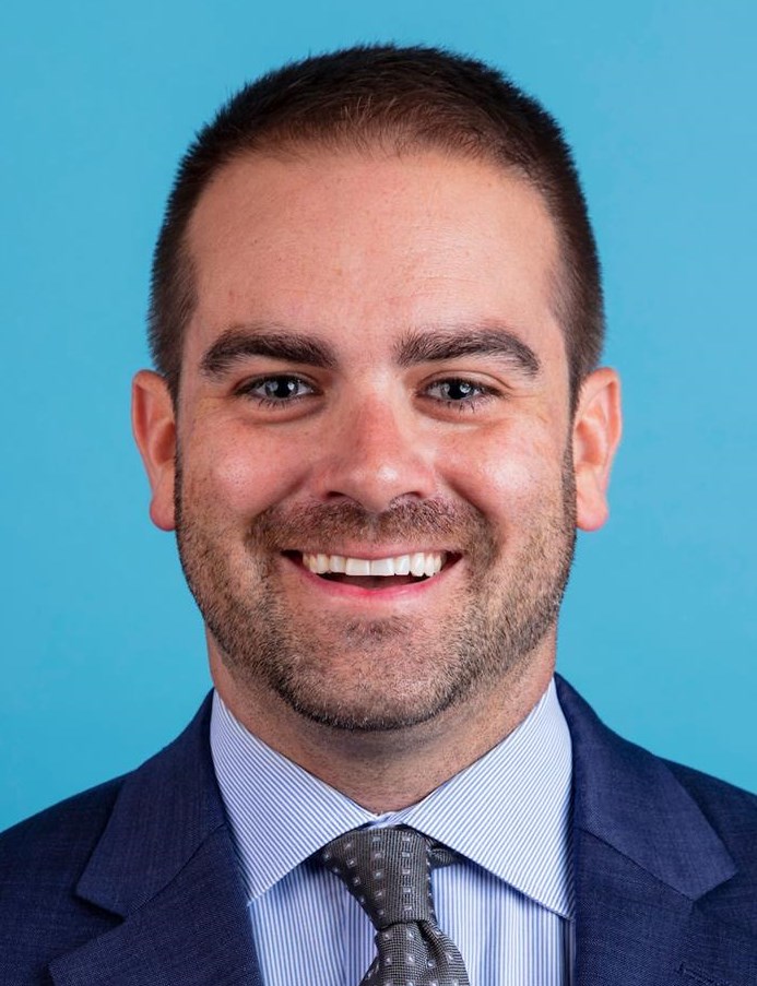 Ryan Larsen Headshot 2021