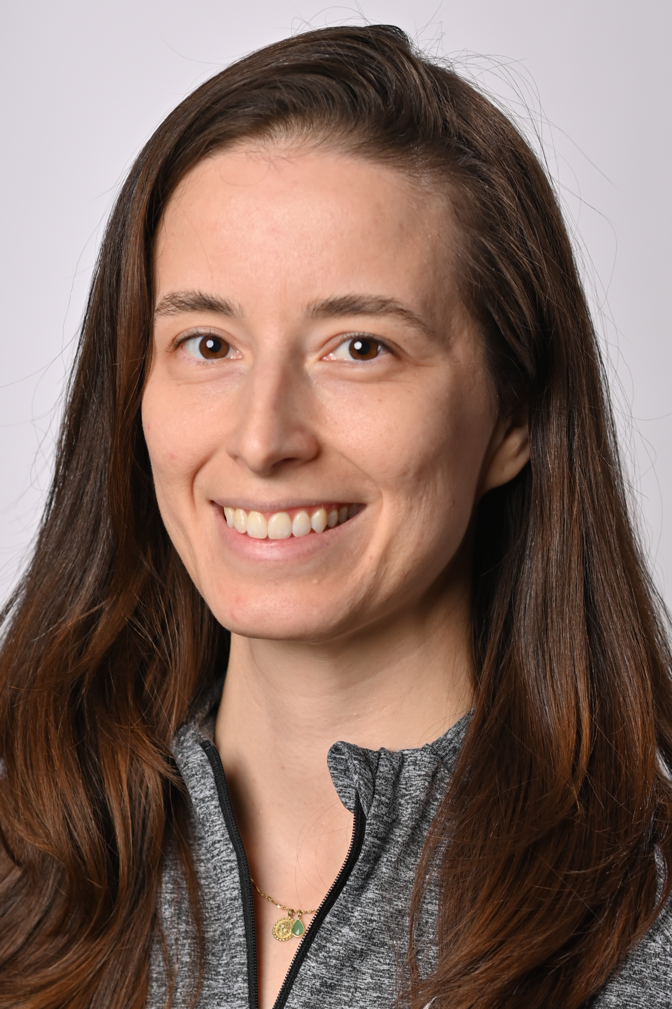 Daria Schneider Headshot