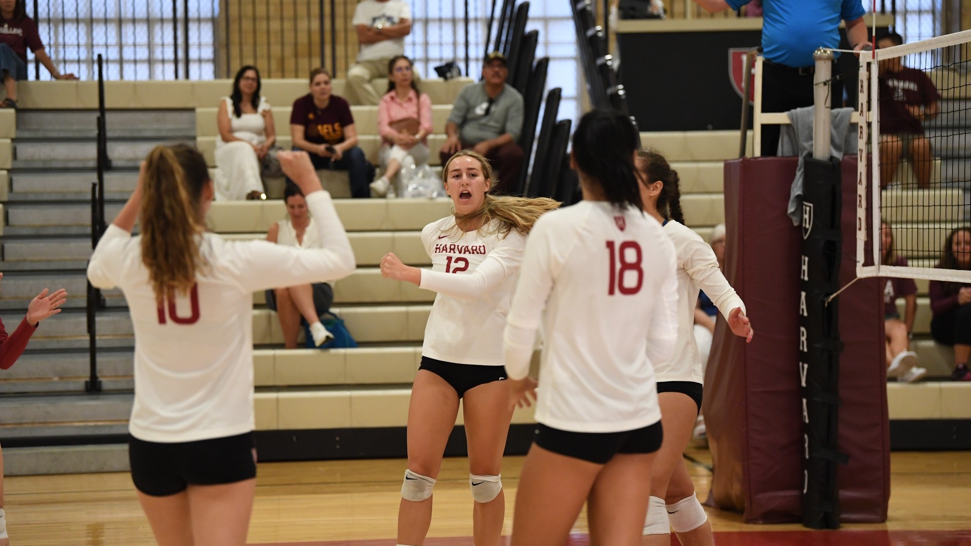 women-s-volleyball-earns-2023-usmc-avca-team-academic-award-honor-roll