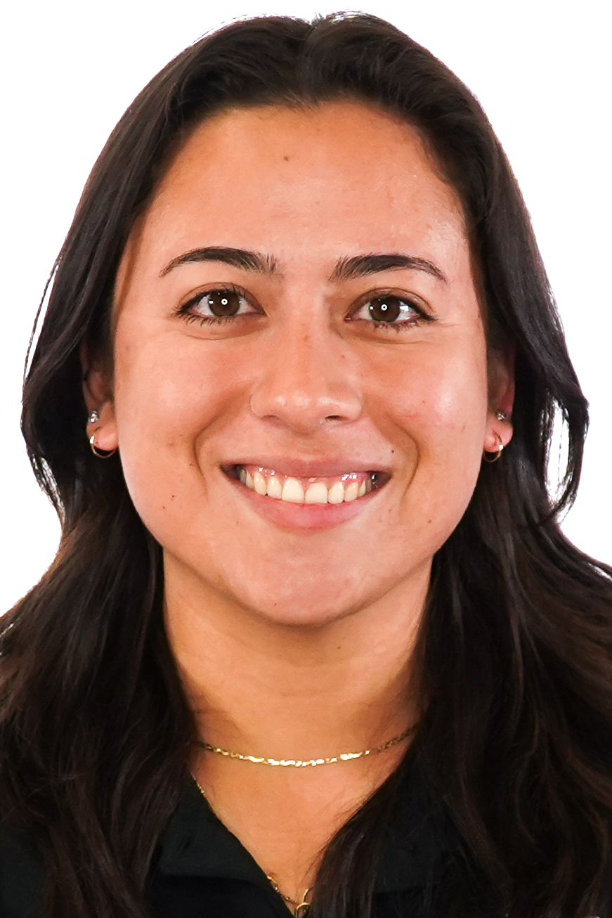 Maddy Carpe Headshot 2023-24