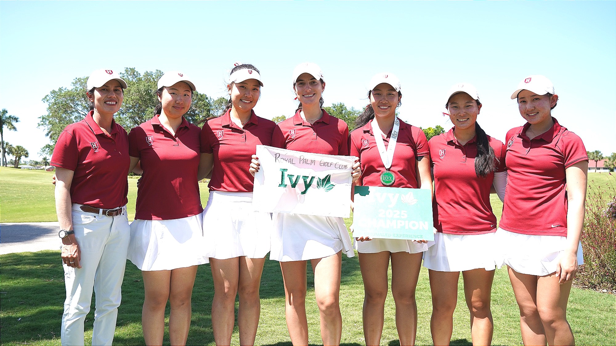 Harvard Women's Golf Team Photo