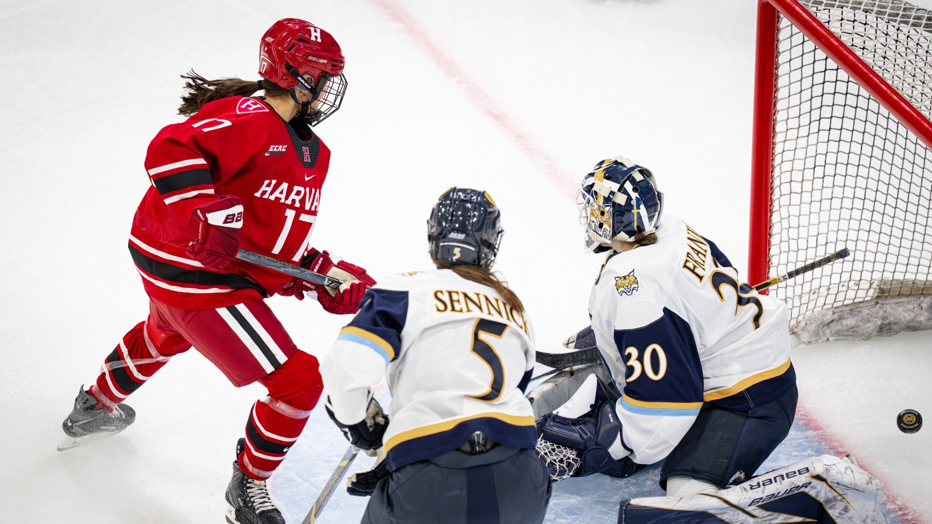 Elle Sproule Scores Against Quinnipiac