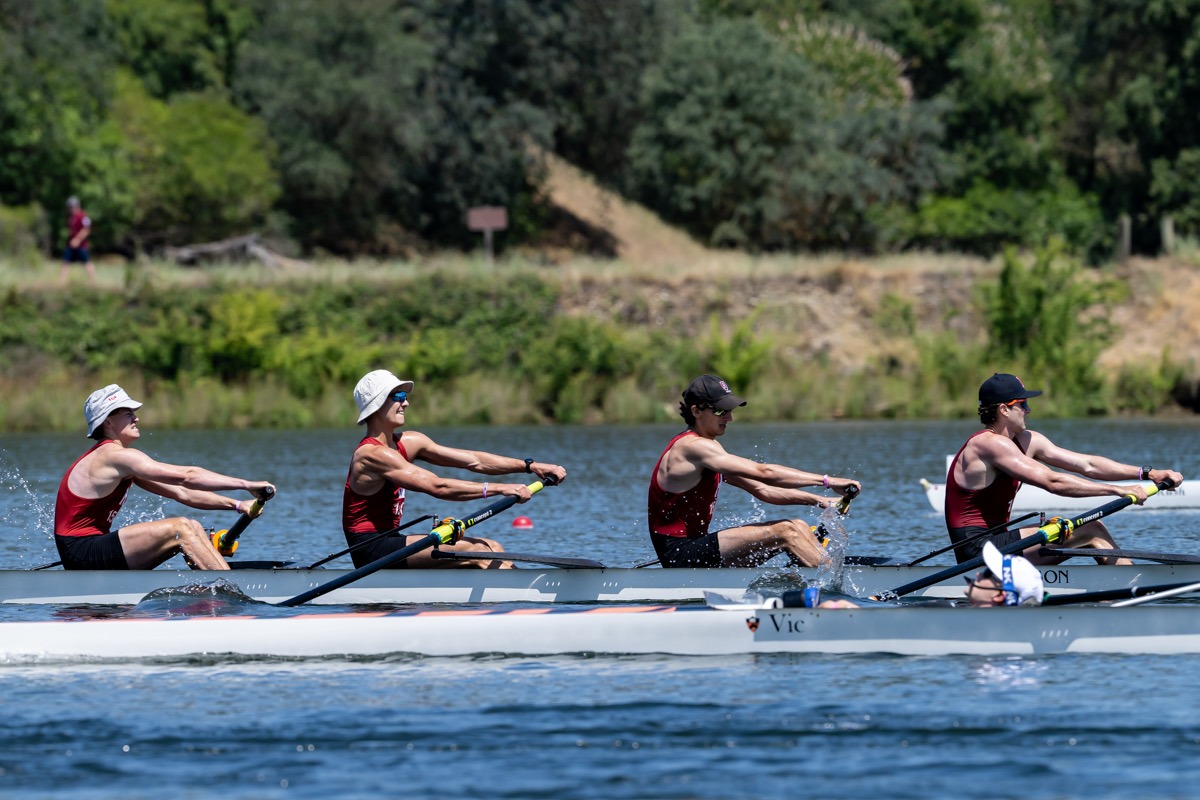 Varsity fours rows in the final at the IRA National Championship.