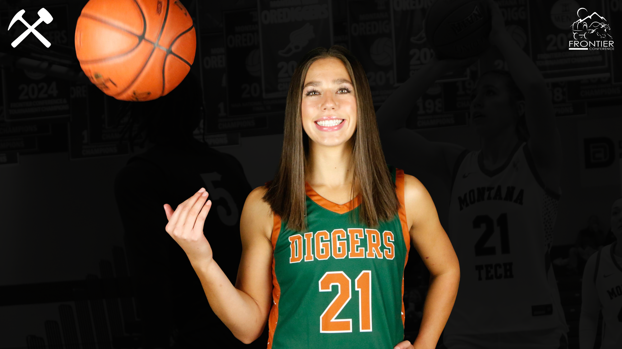 Kylie Konen in a green Diggers basketball uniform tossing a ball