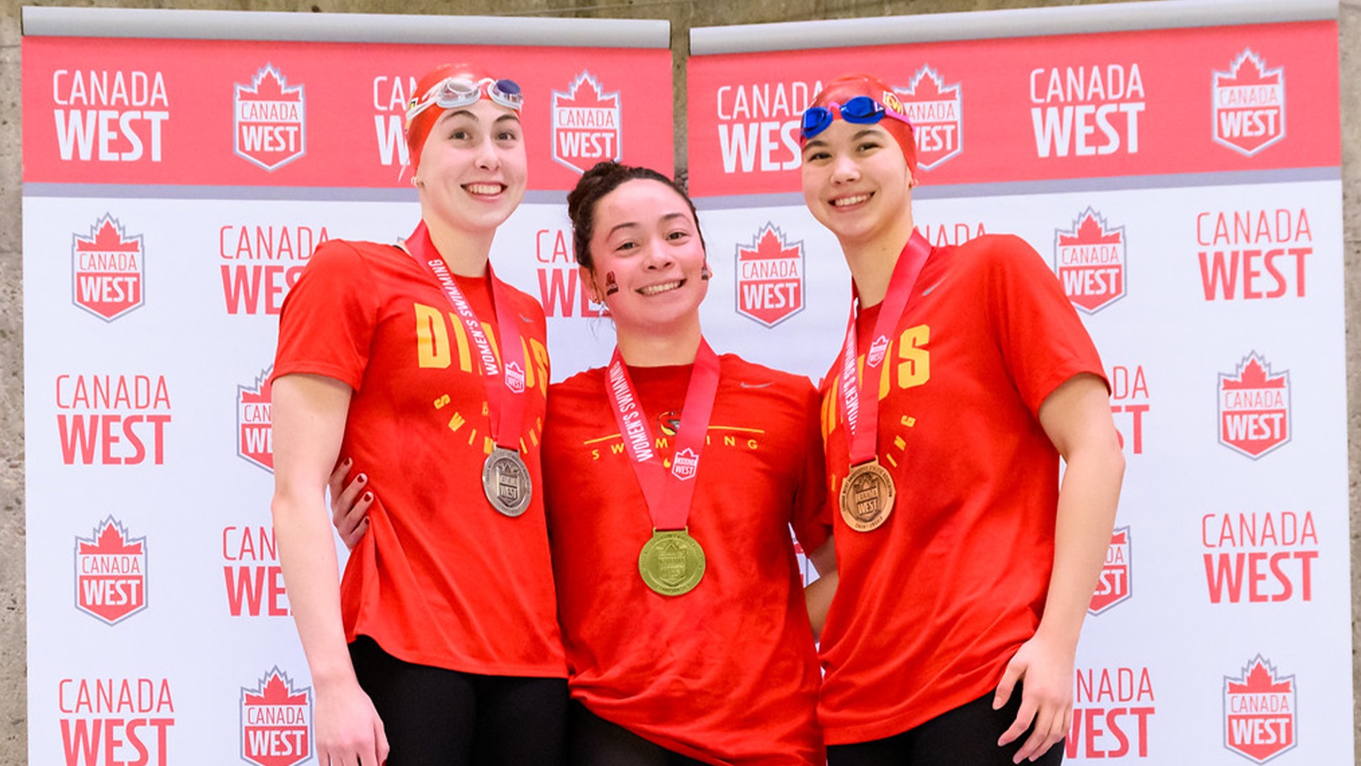 Kaitlyn Luu, Hayley French, Jasmin Nicols, podium, gold, silver, bronze, team