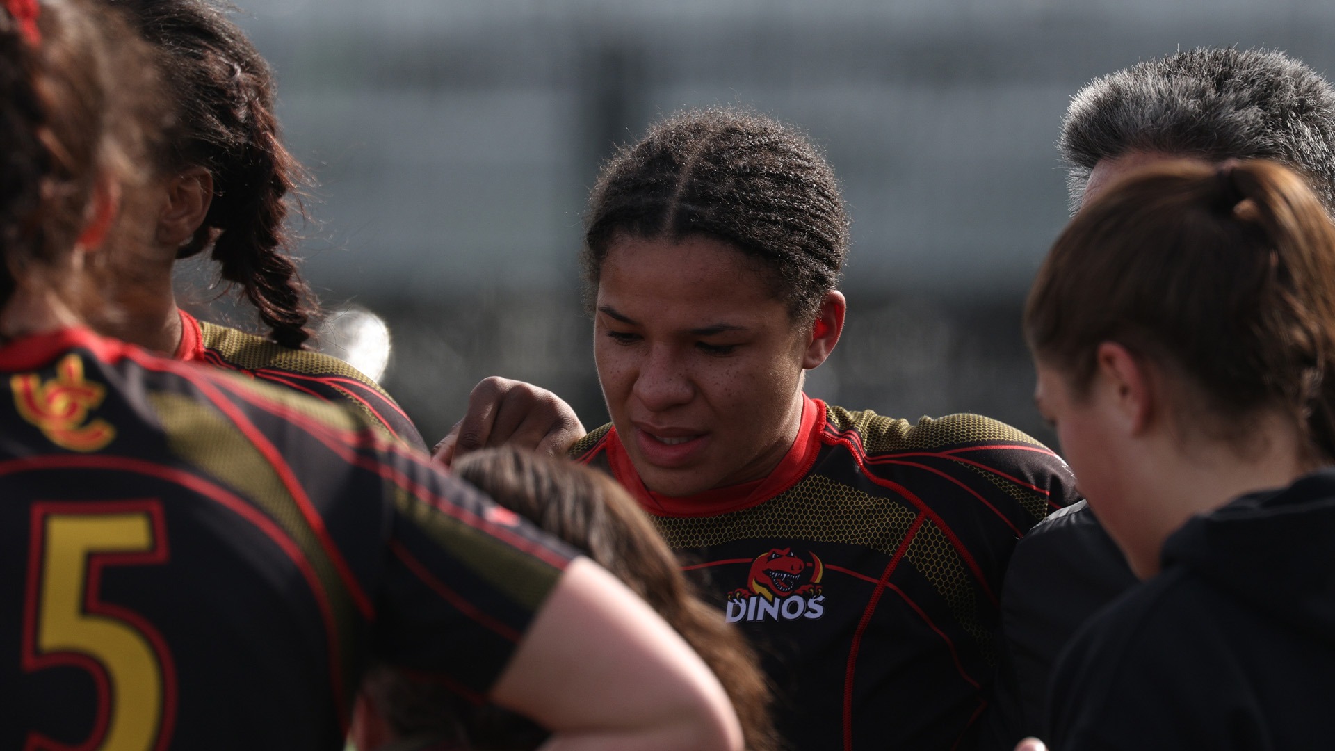 Makayla Joseph, team, huddle