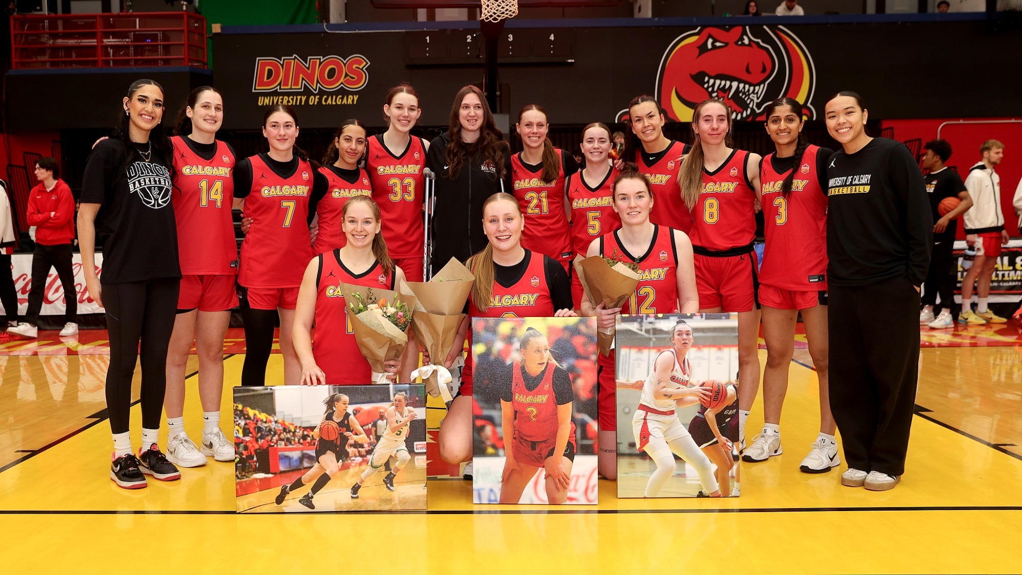 wbb team, seniors, Amelie Collin, Sydney Milum, Pollyanna Storie