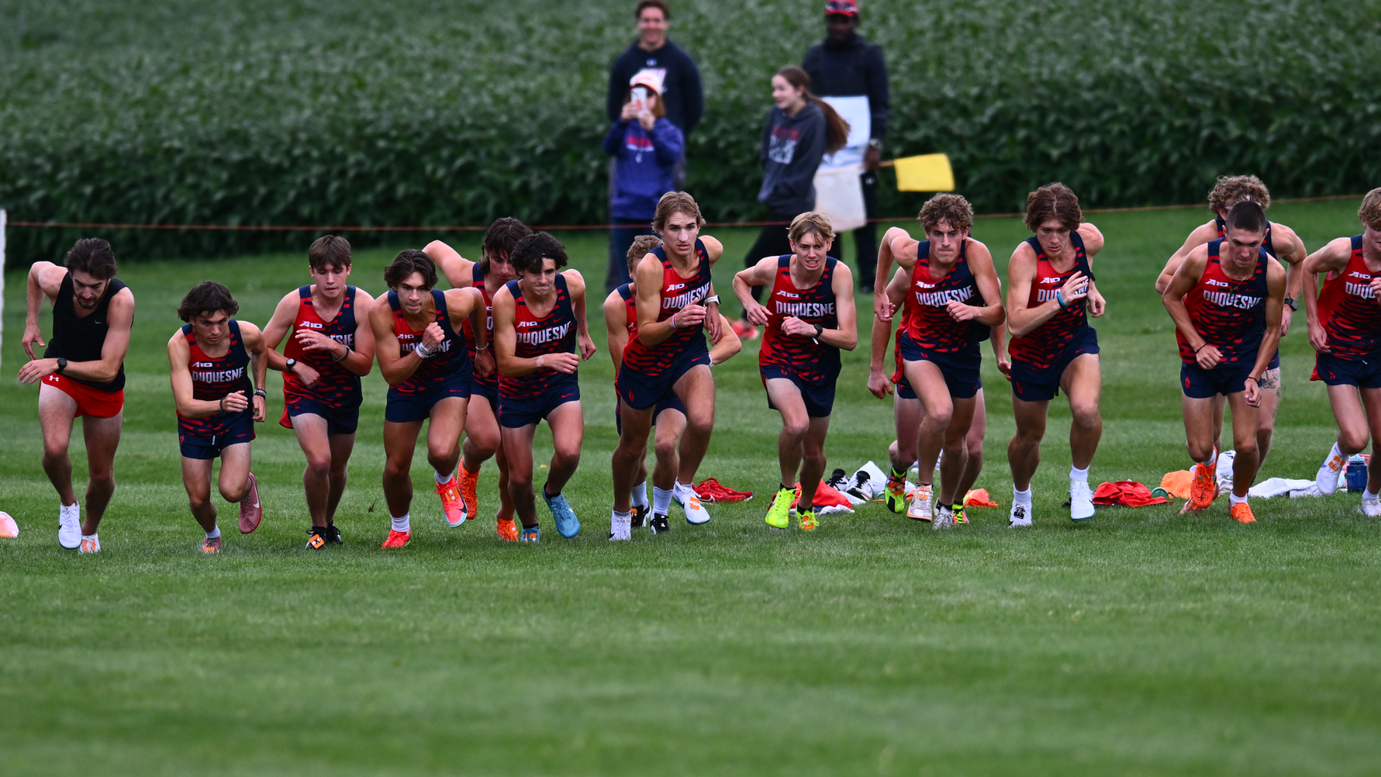 mens xc races off start line at sfu 2025