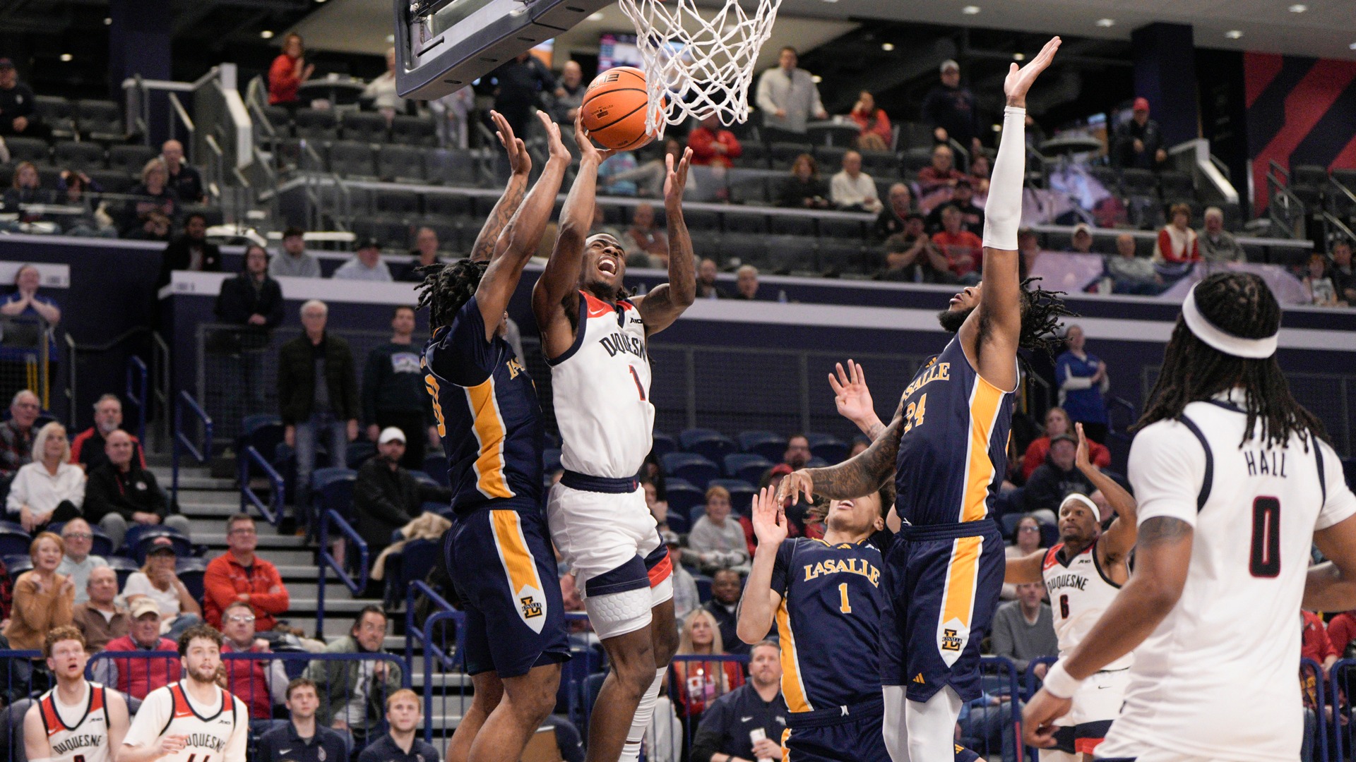 Tarence Guinyard scores at the rim vs. La Salle at UPMC Cooper Fieldhouse.