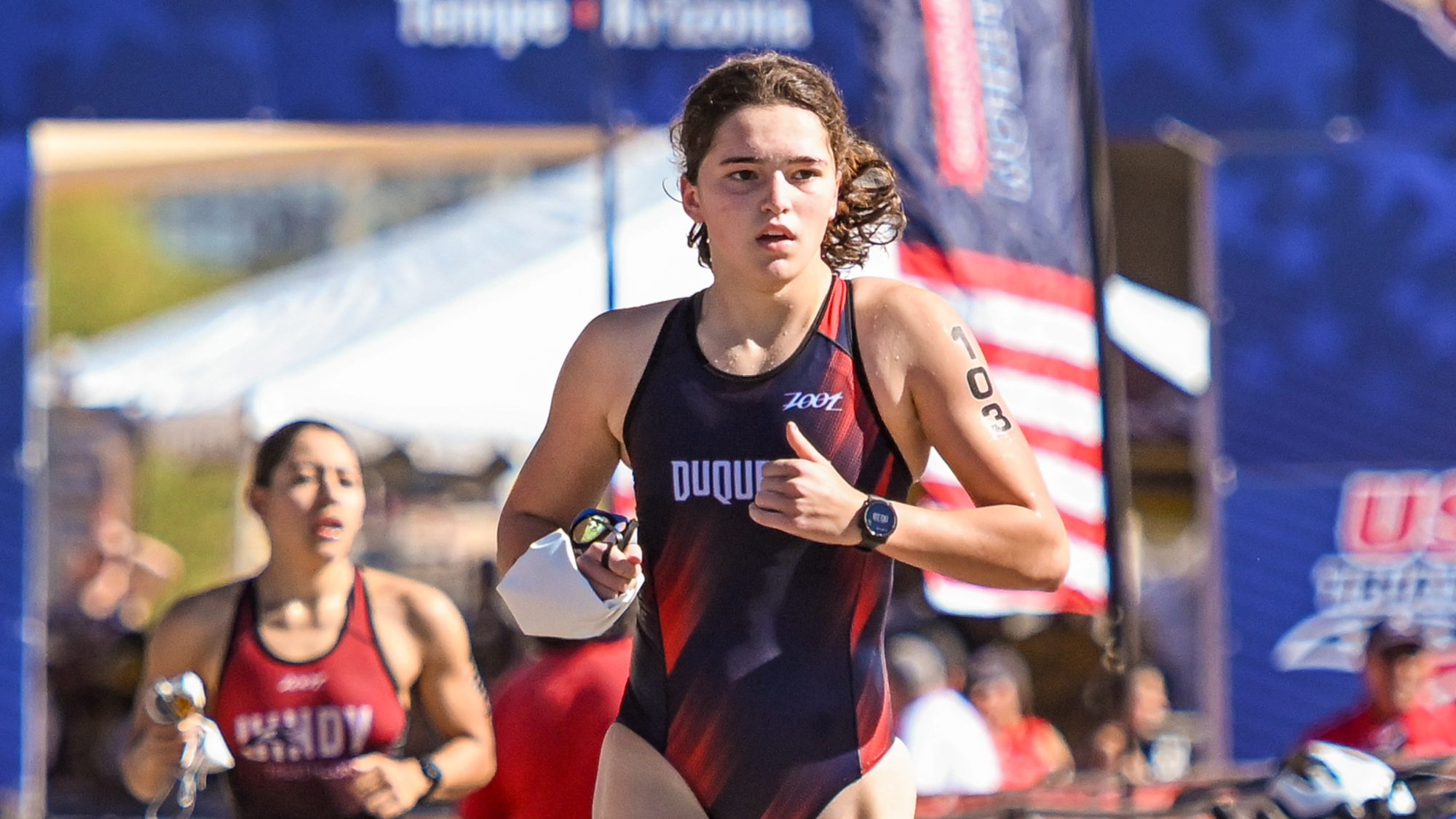 catherine staley running at 2025 triathlon championships