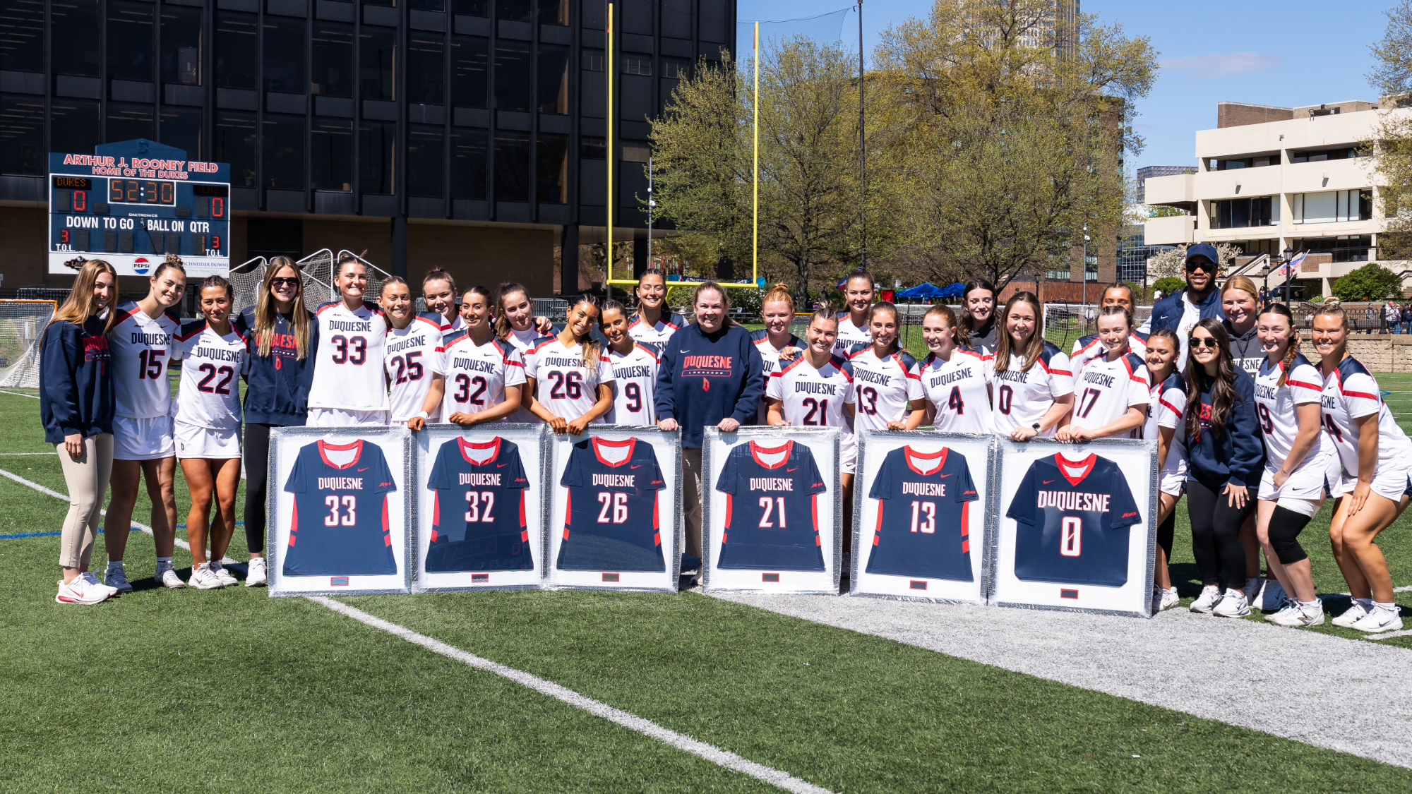 lacrosse senior day team photo 2026