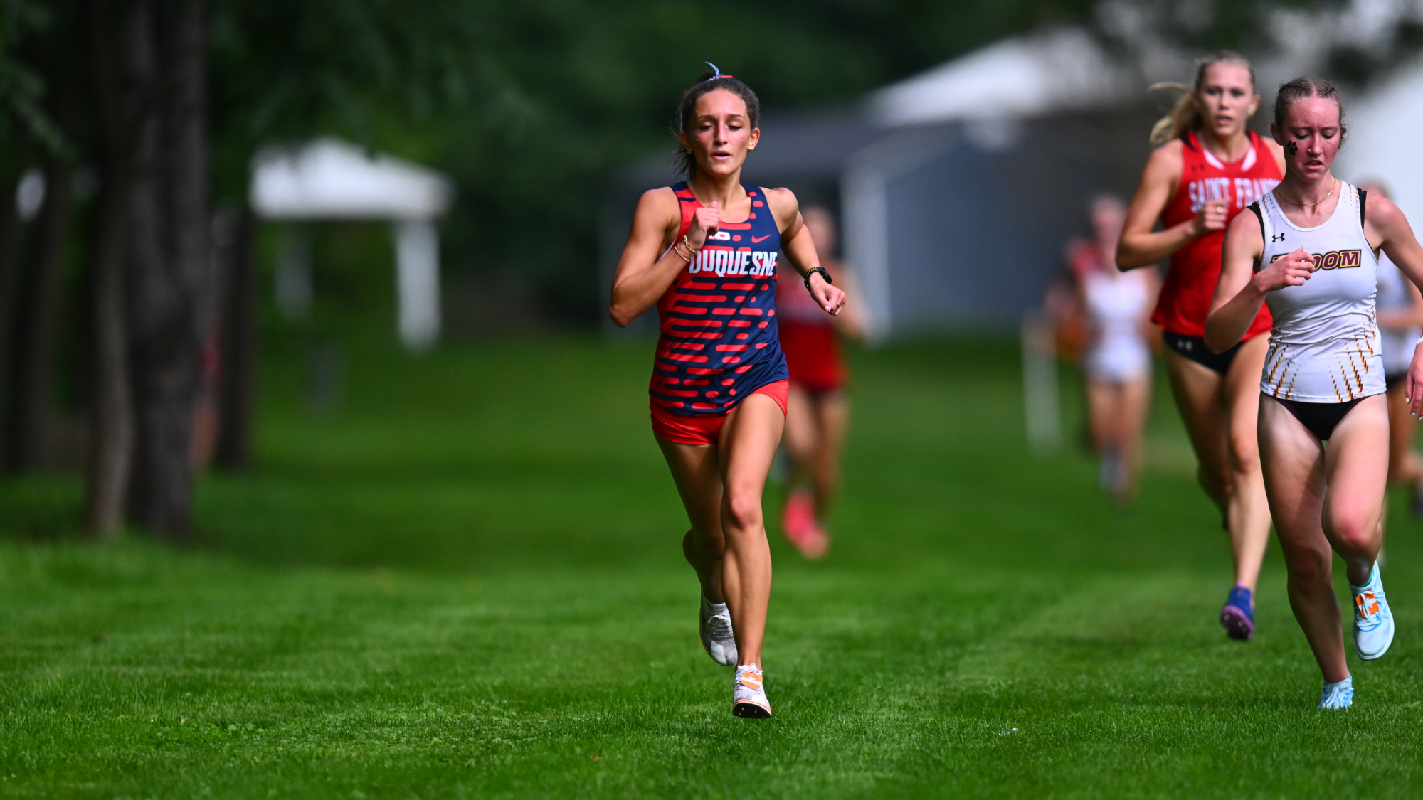 Andreen runs at 2026 SFU meet