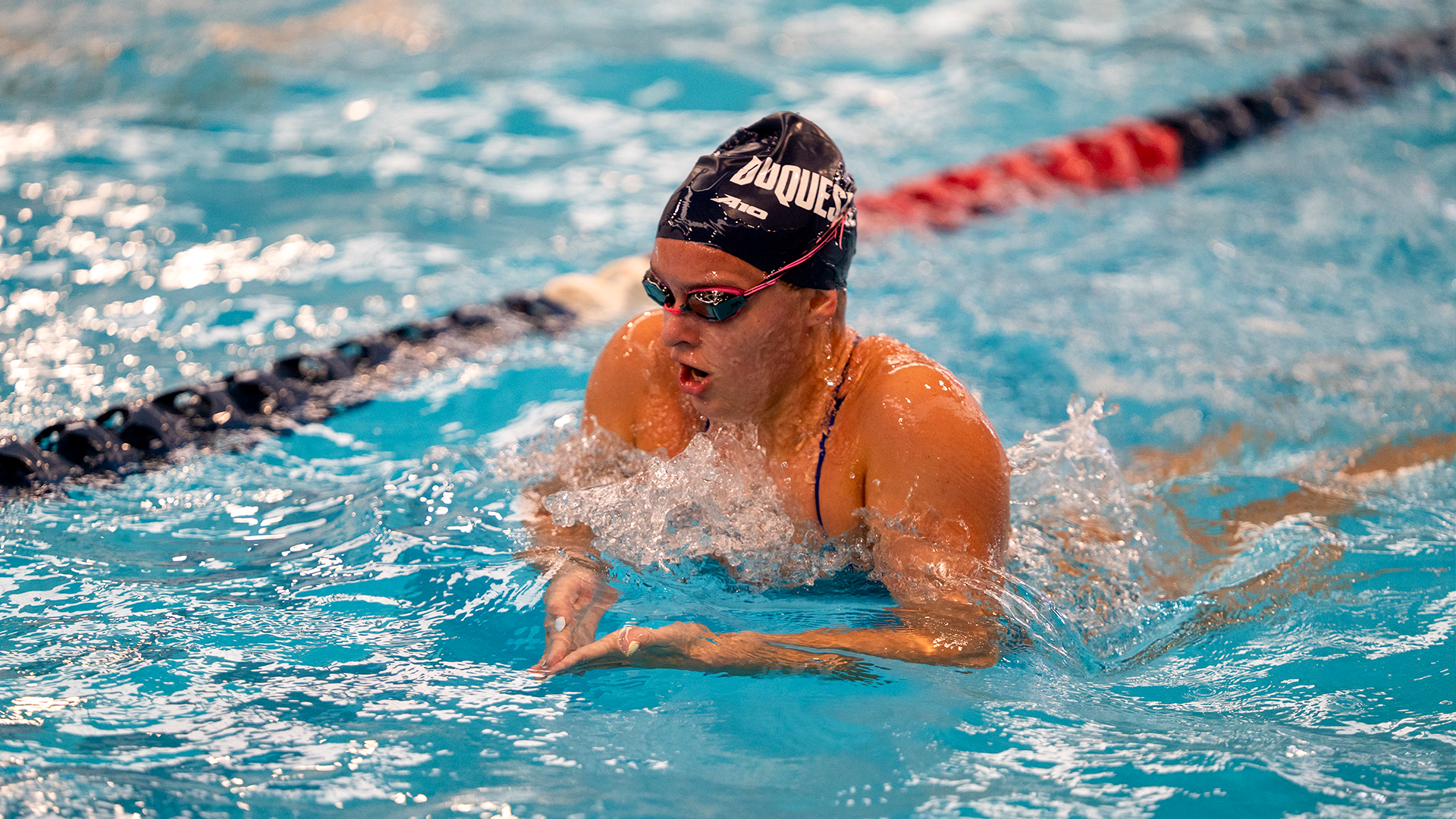 DUQ swimming & diving 