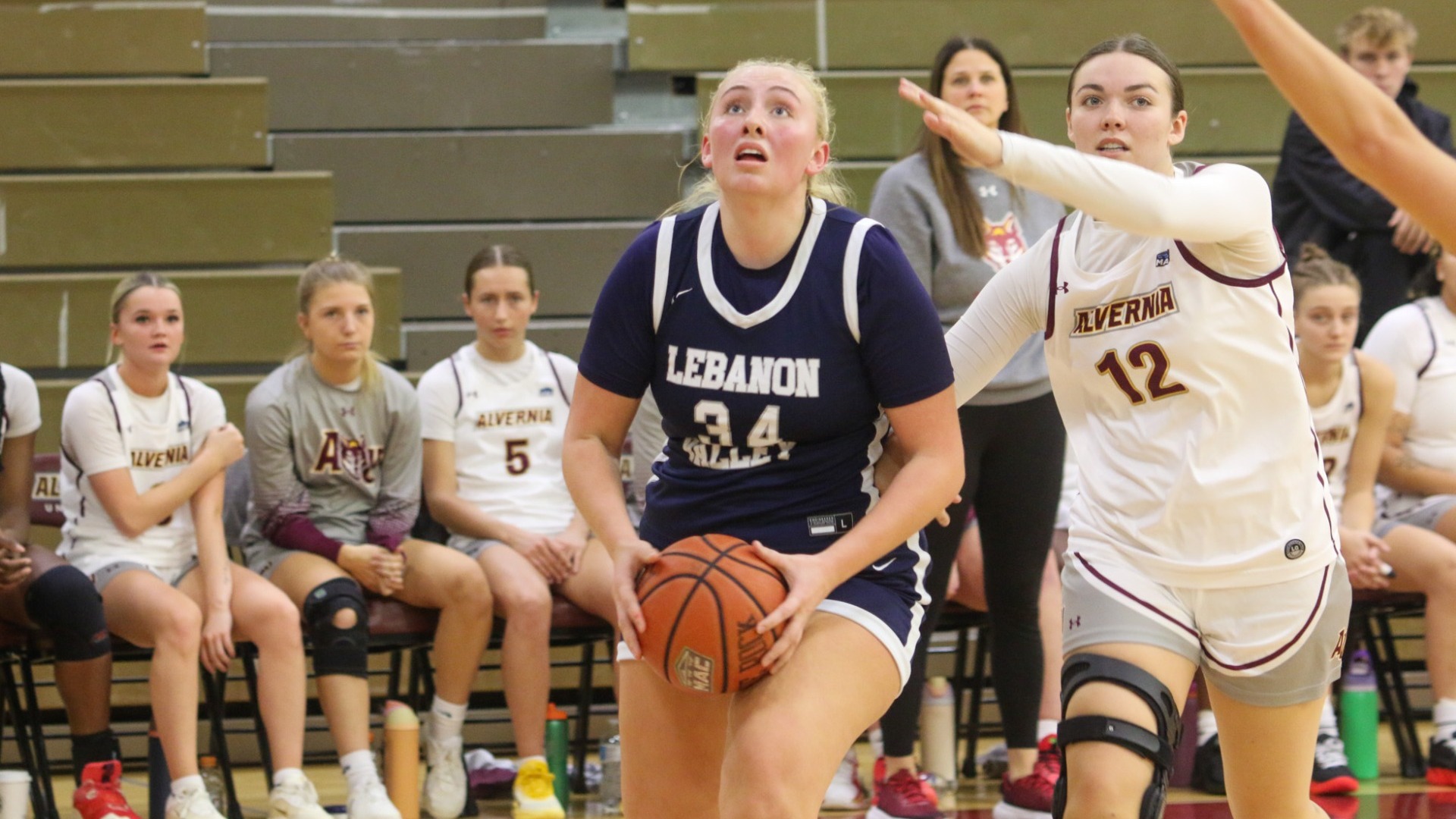 Kailey Eckhart powering her way to the hoop